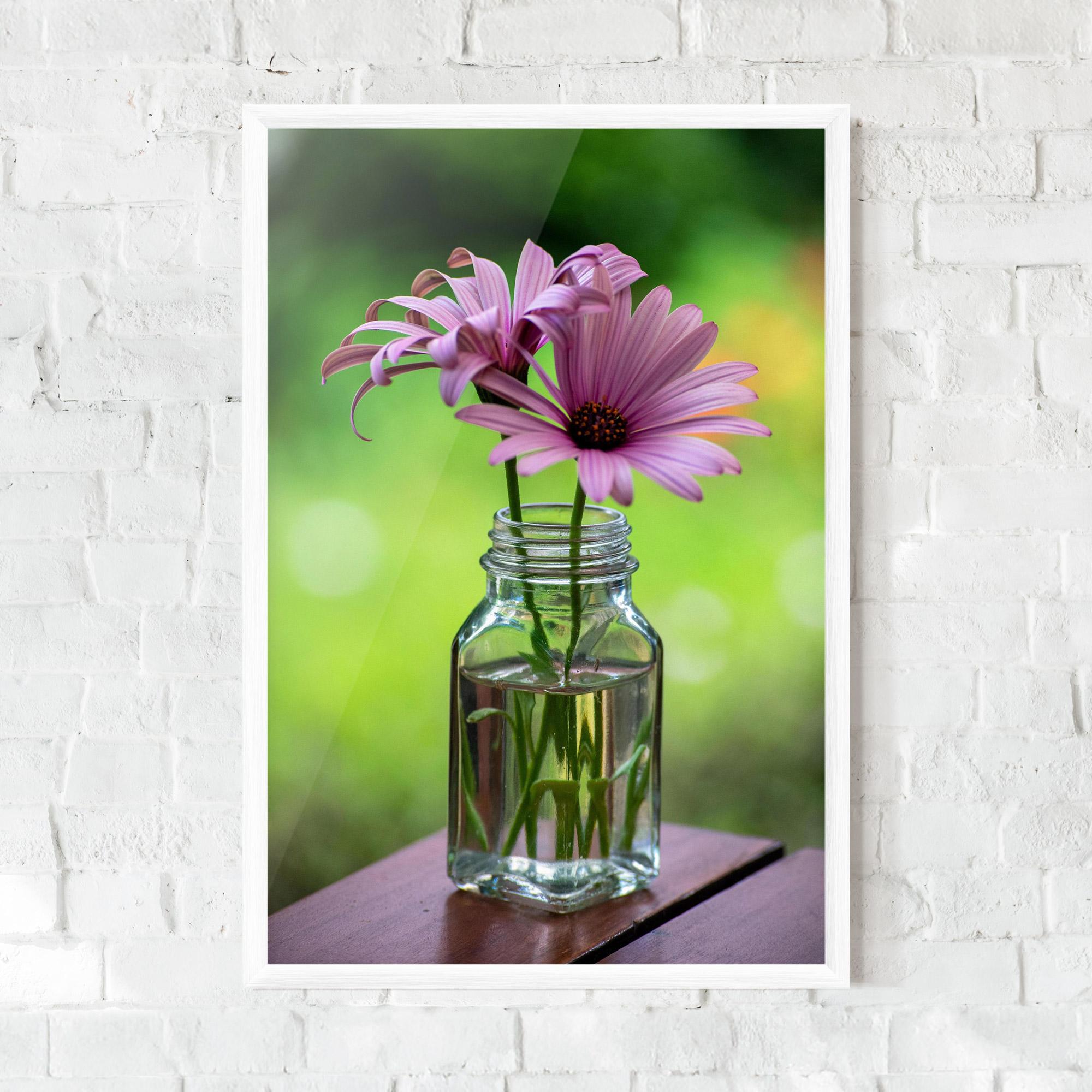 Poster Înrămat Pink Flower Vase mockup 0