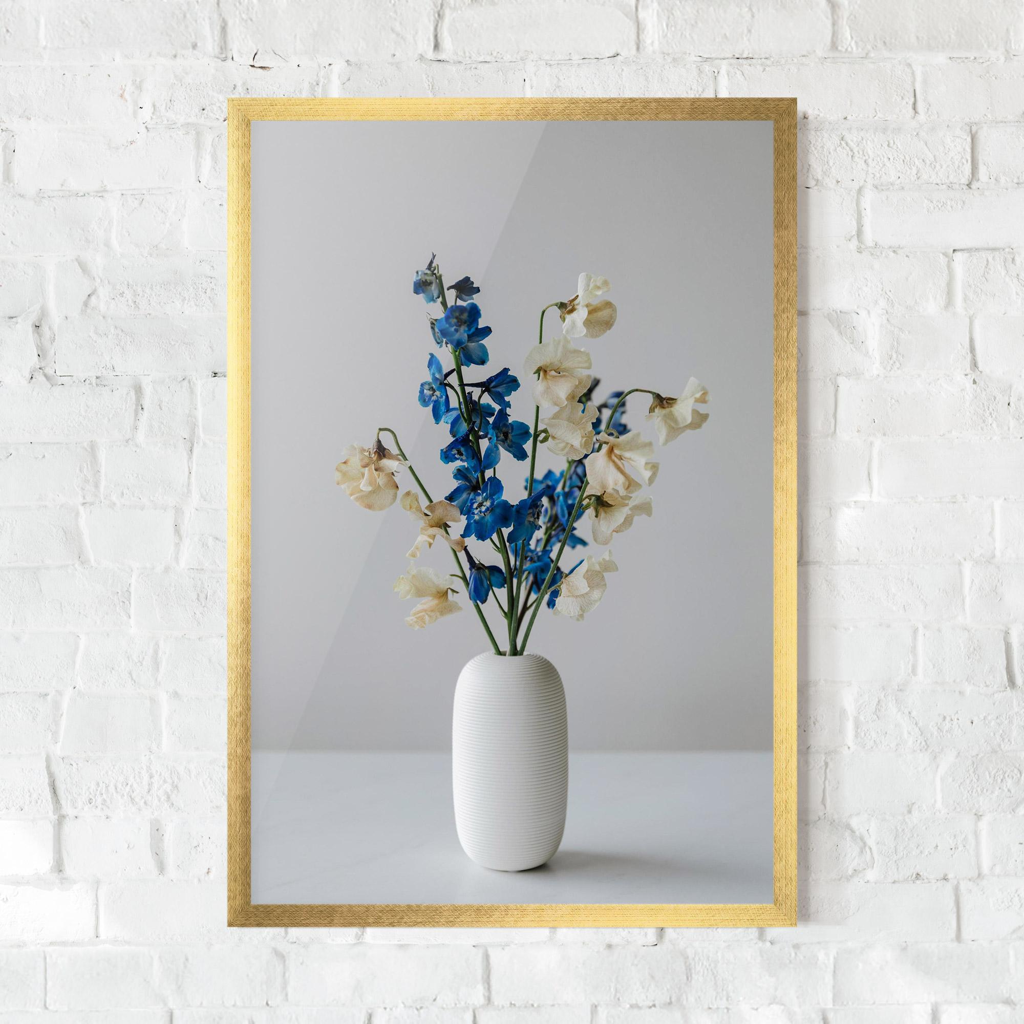 Poster Înrămat Blue White Vase mockup 0