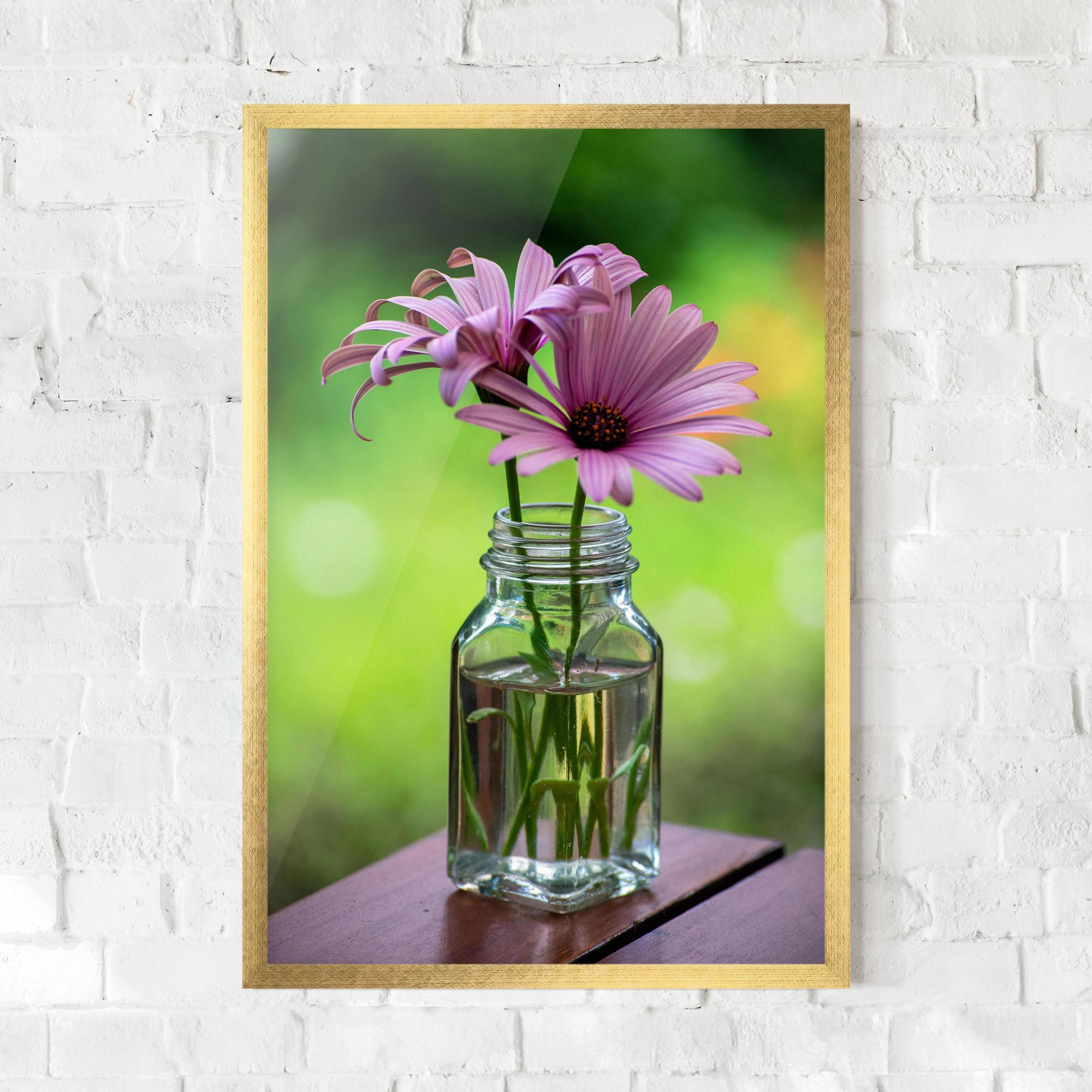 Poster Înrămat Pink Flower Vase mockup 0