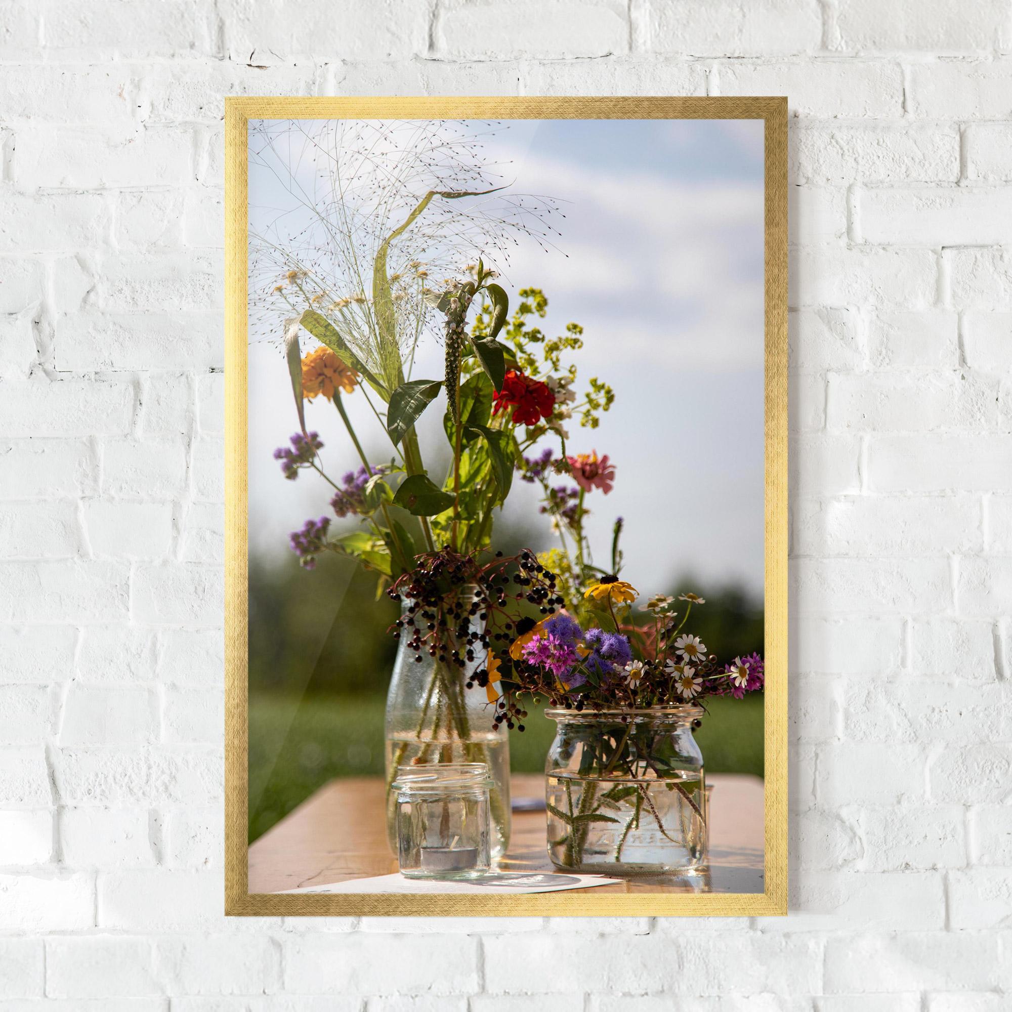 Poster Înrămat Wild Flowers Vase mockup 0