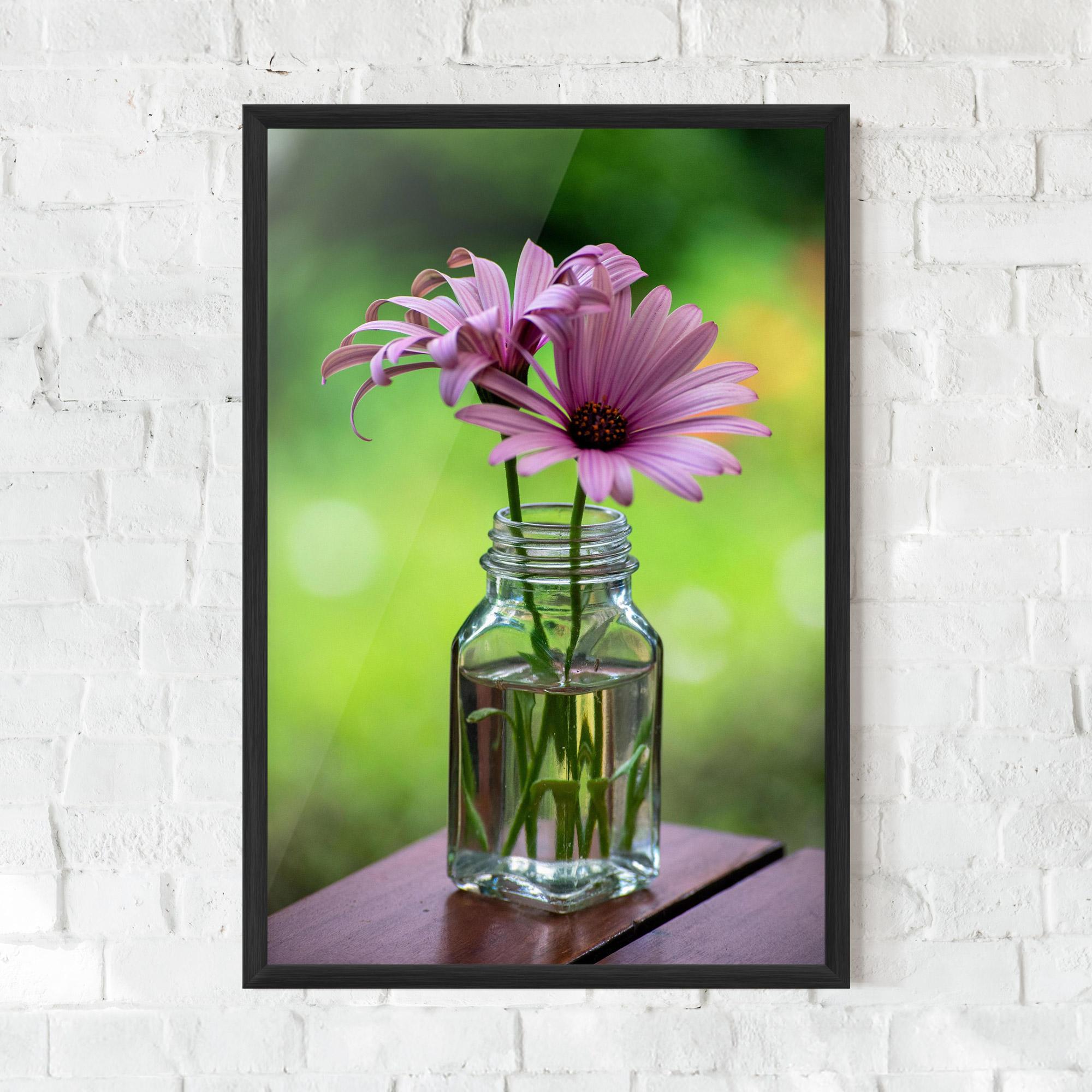 Poster Înrămat Pink Flower Vase mockup 0