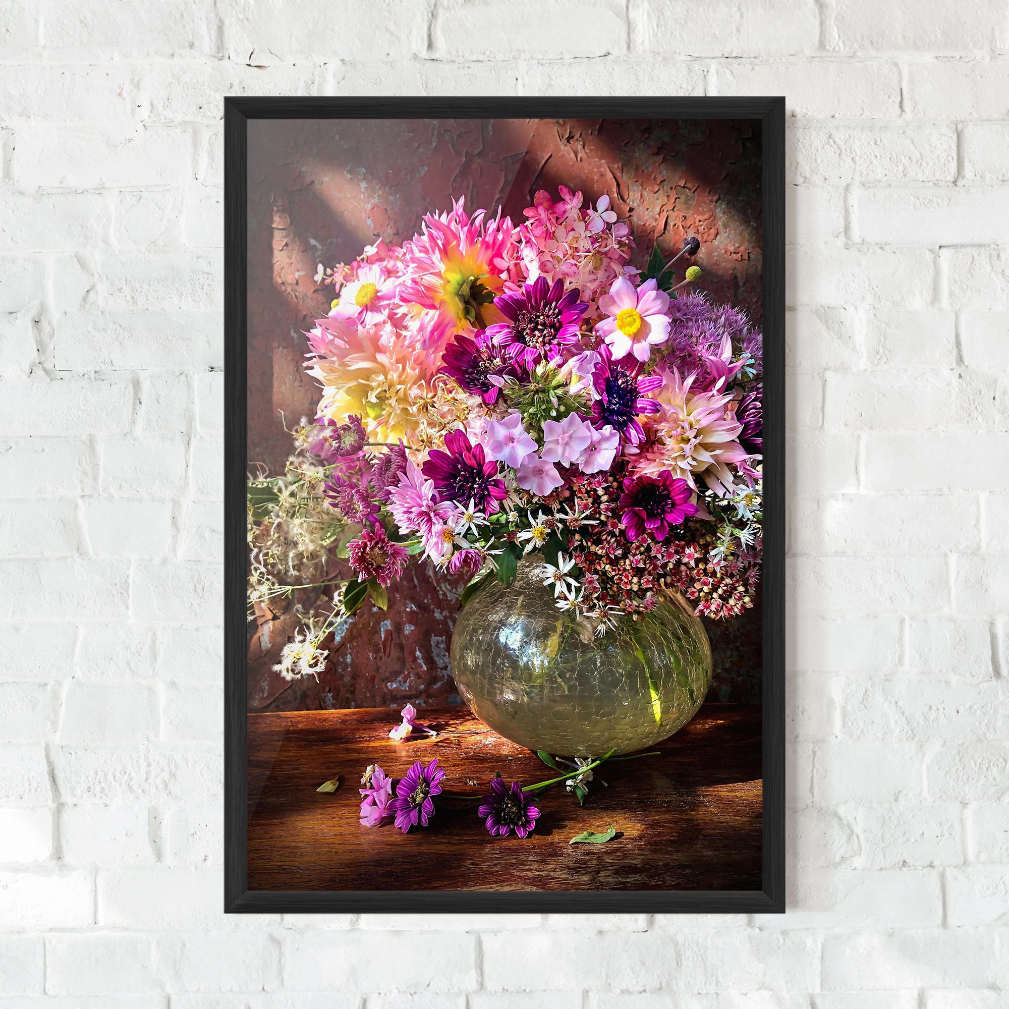 Purple Flowers Vasw mockup 0