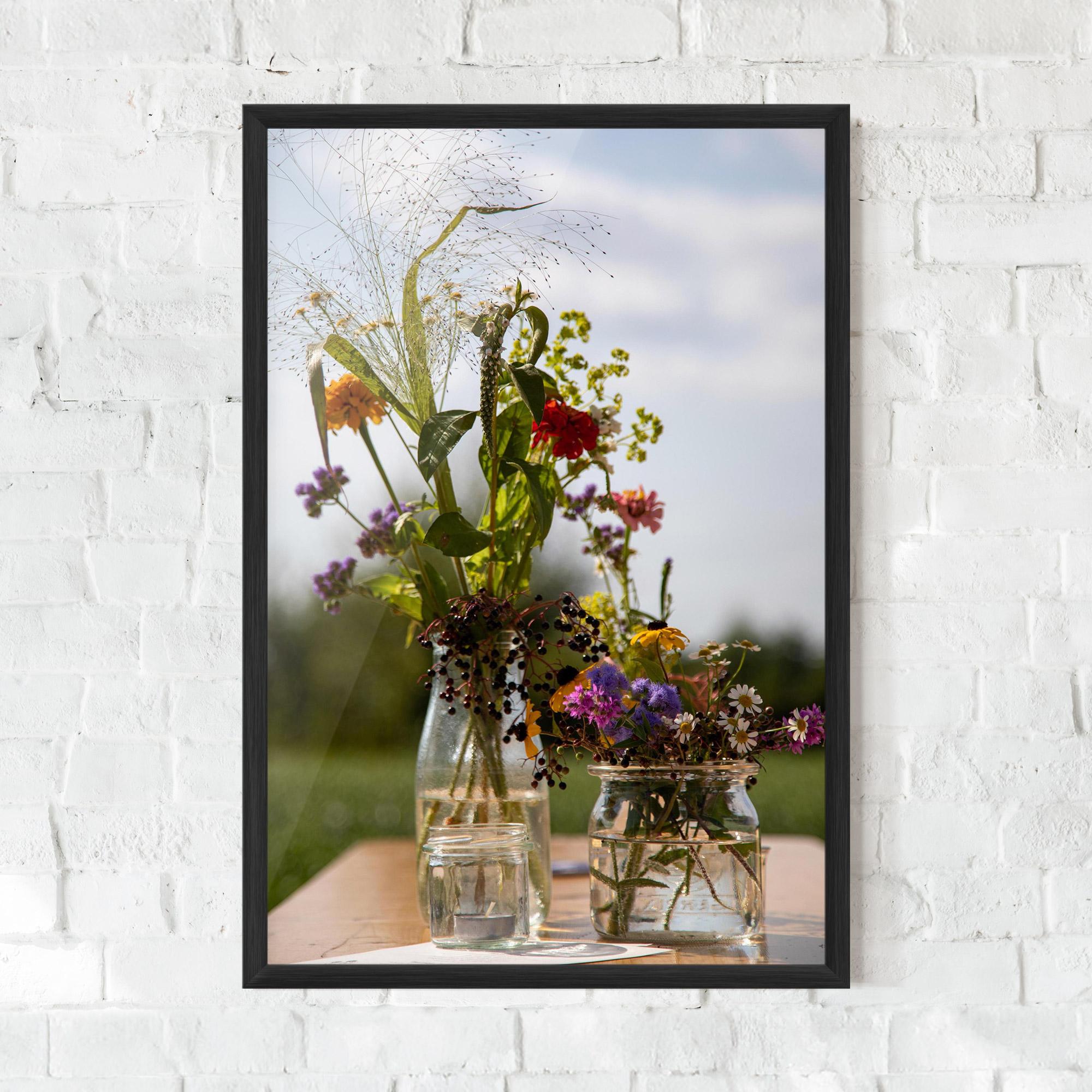 Poster Înrămat Wild Flowers Vase mockup 0