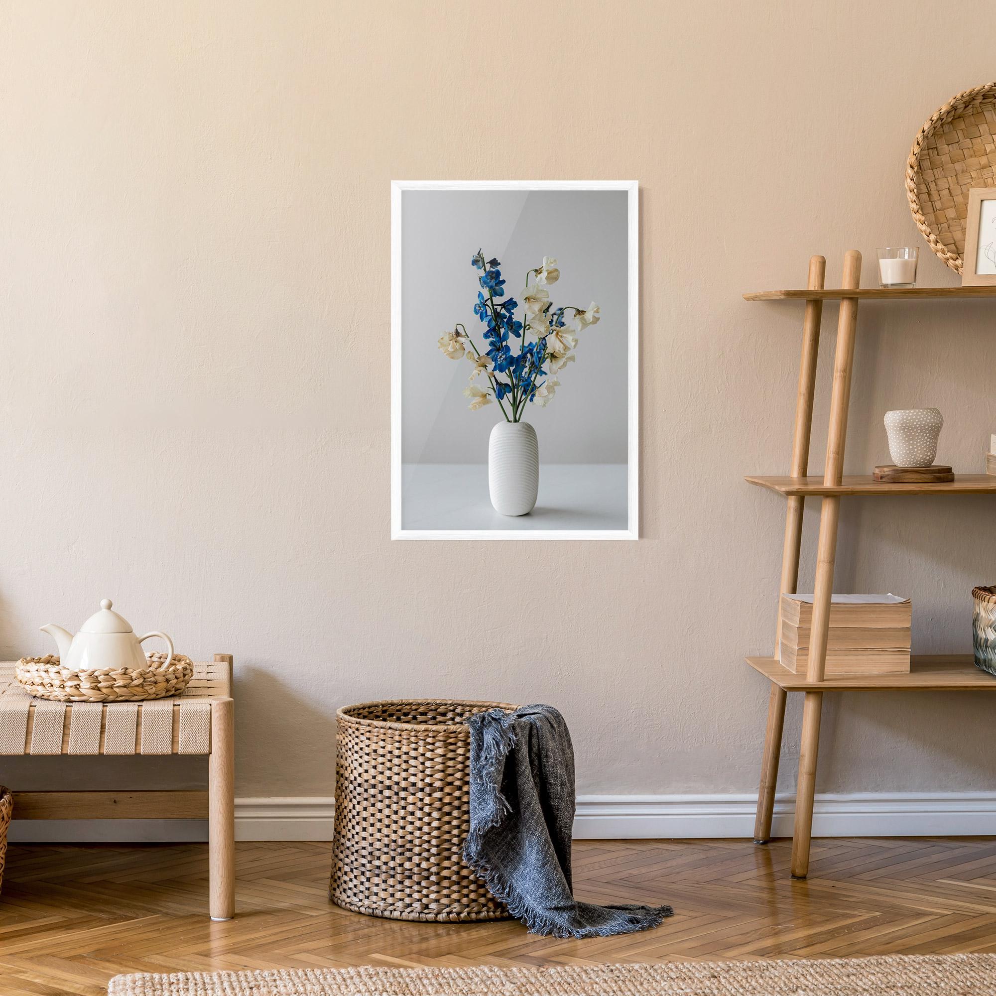 Poster Înrămat Blue White Vase mockup 9
