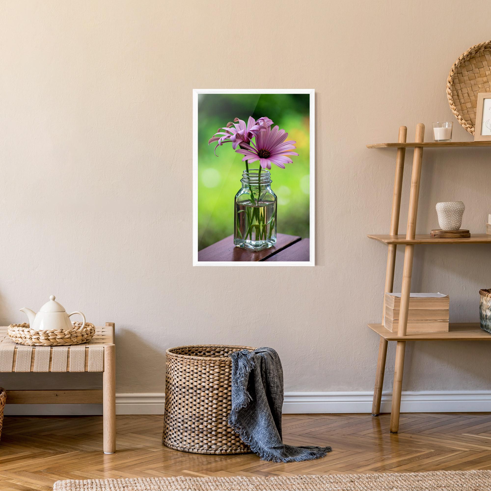 Poster Înrămat Pink Flower Vase mockup 9