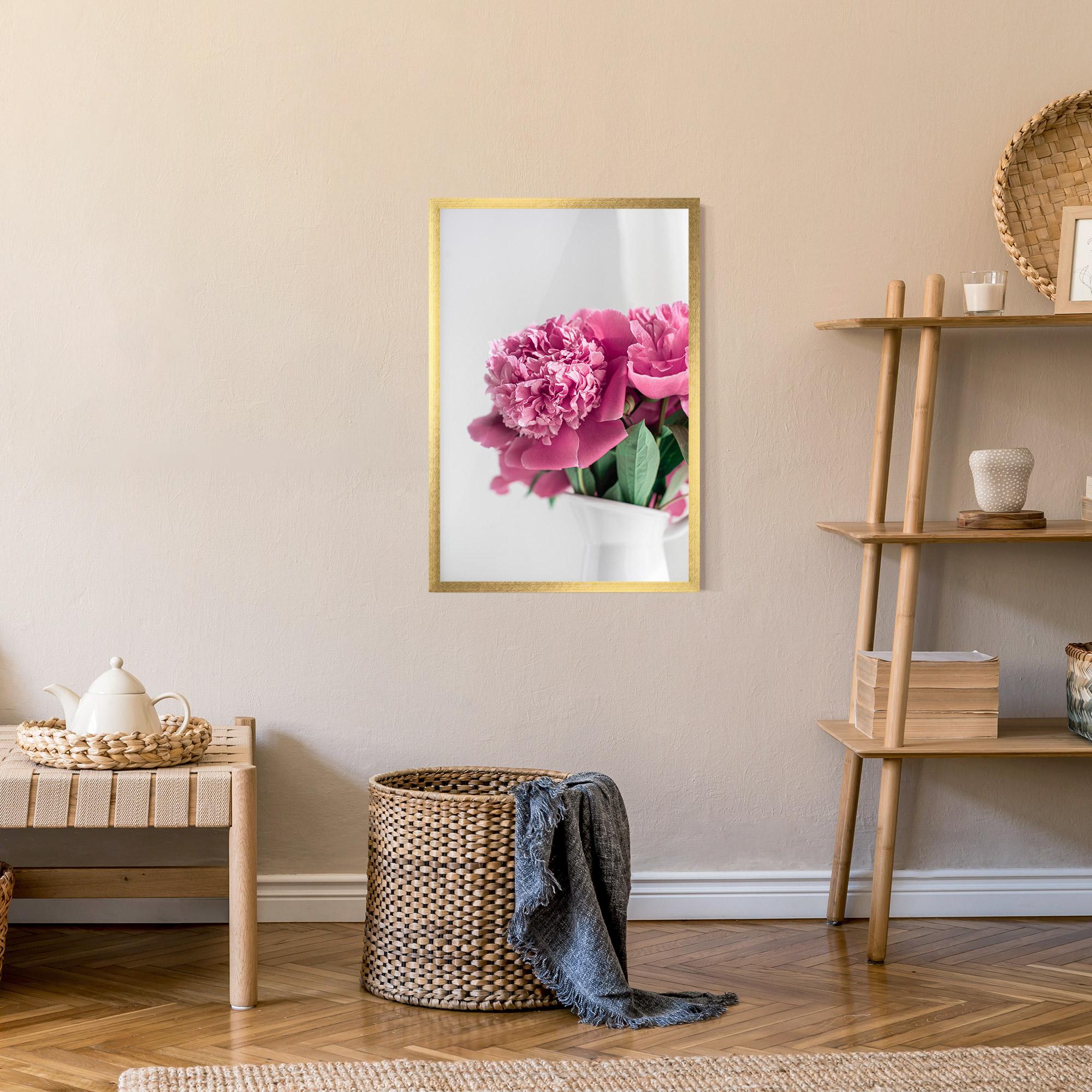 Poster Înrămat White Vase Pink mockup 9