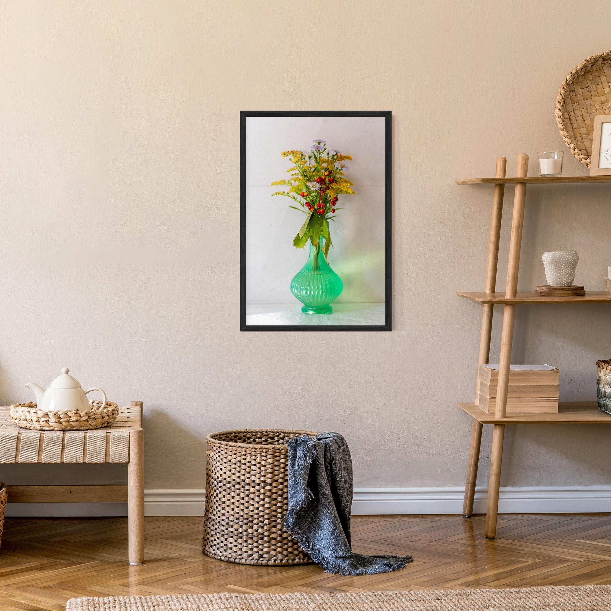 Poster Înrămat Green Pretty Vase mockup 9