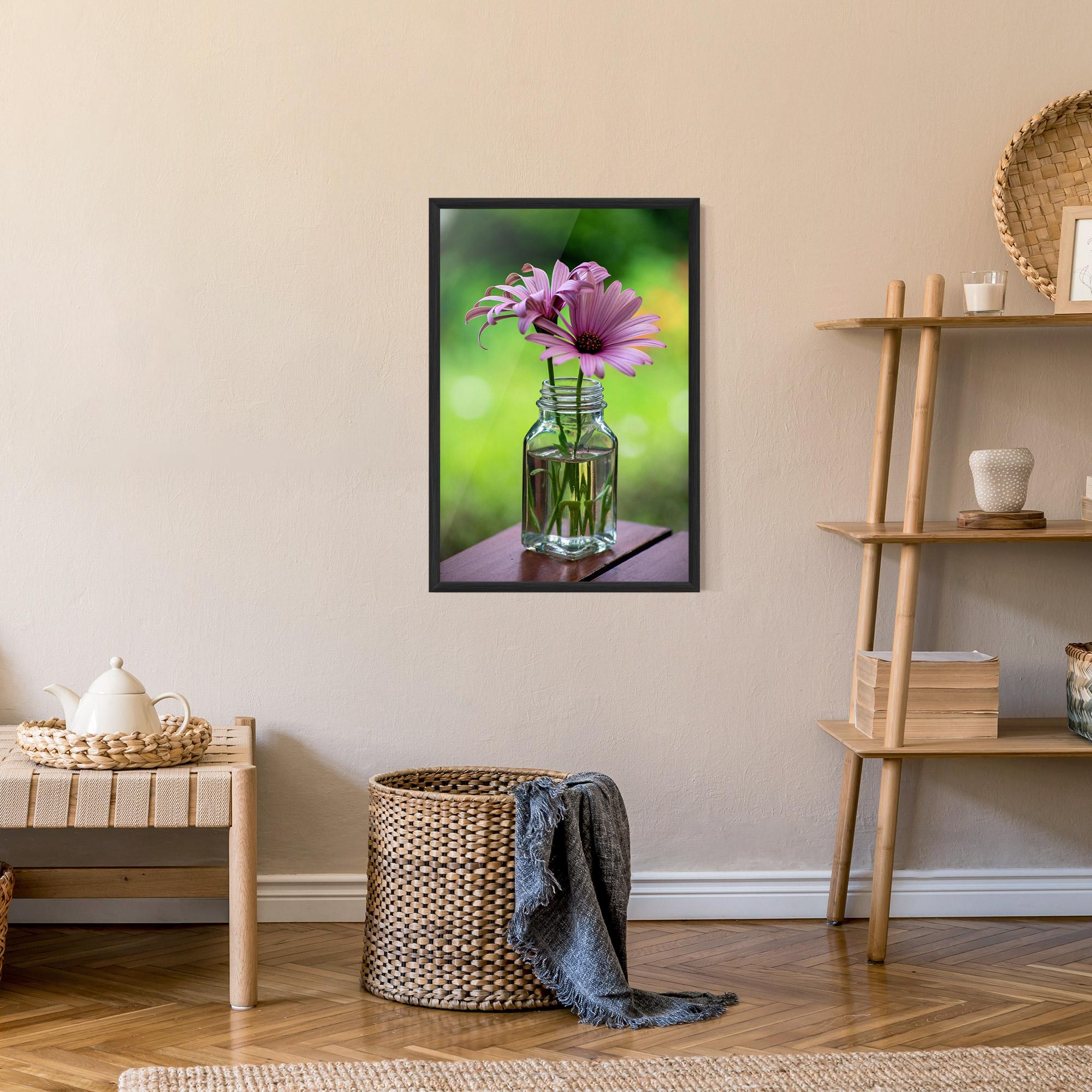 Poster Înrămat Pink Flower Vase mockup 9