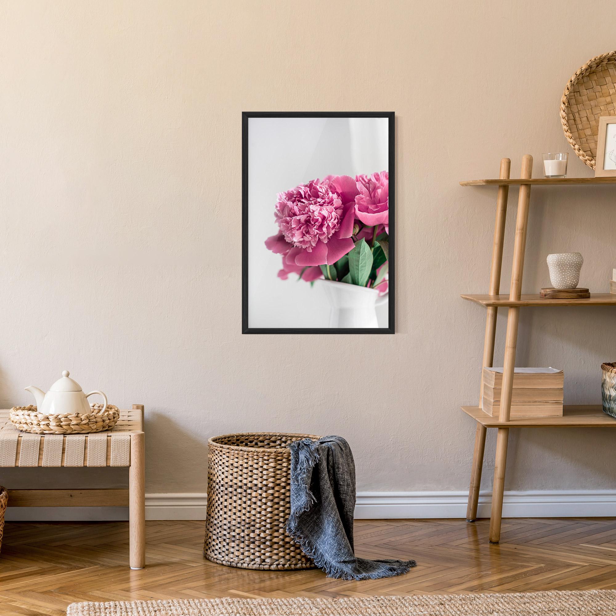 Poster Înrămat White Vase Pink mockup 9