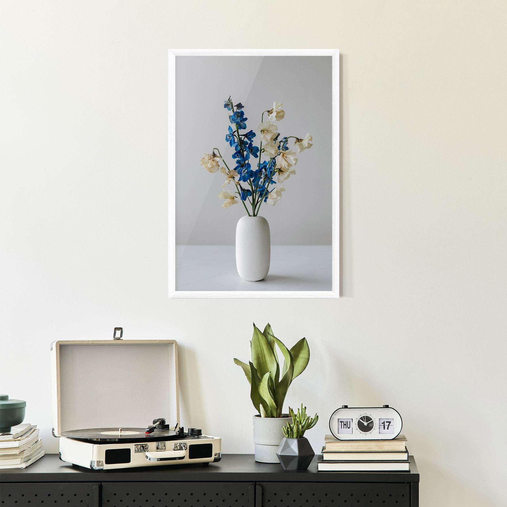 Poster Înrămat Blue White Vase mockup 2