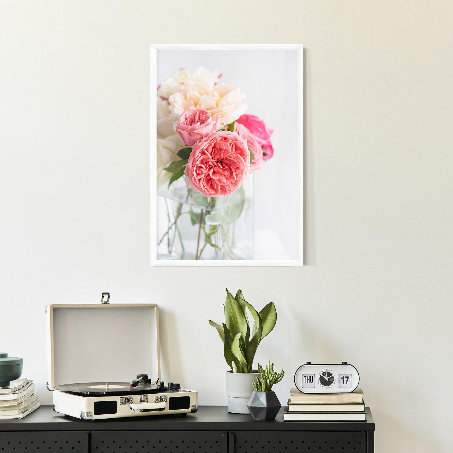 Poster Înrămat Pink Rose Vase mockup 2