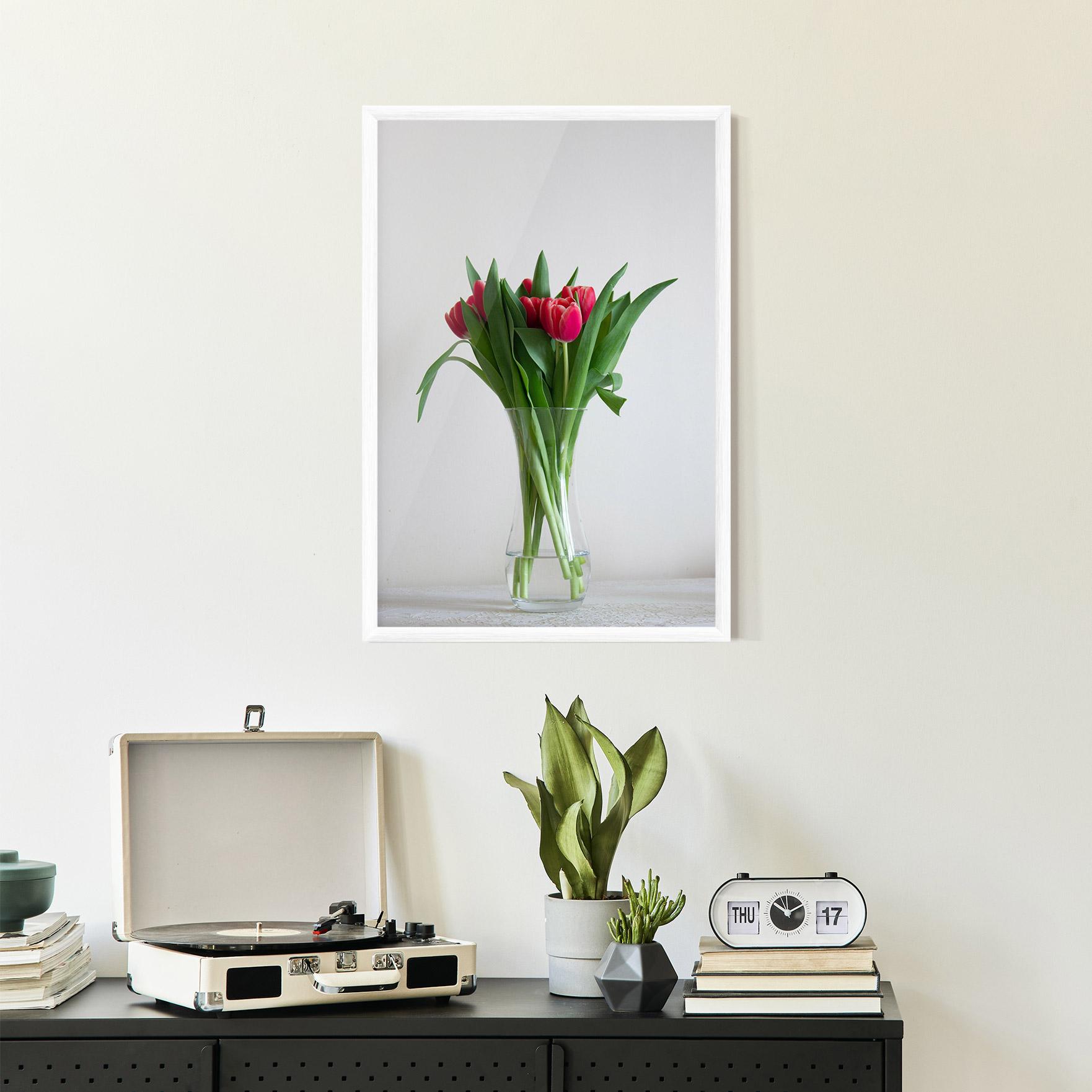 Poster Înrămat Pretty Tulips Vase mockup 2