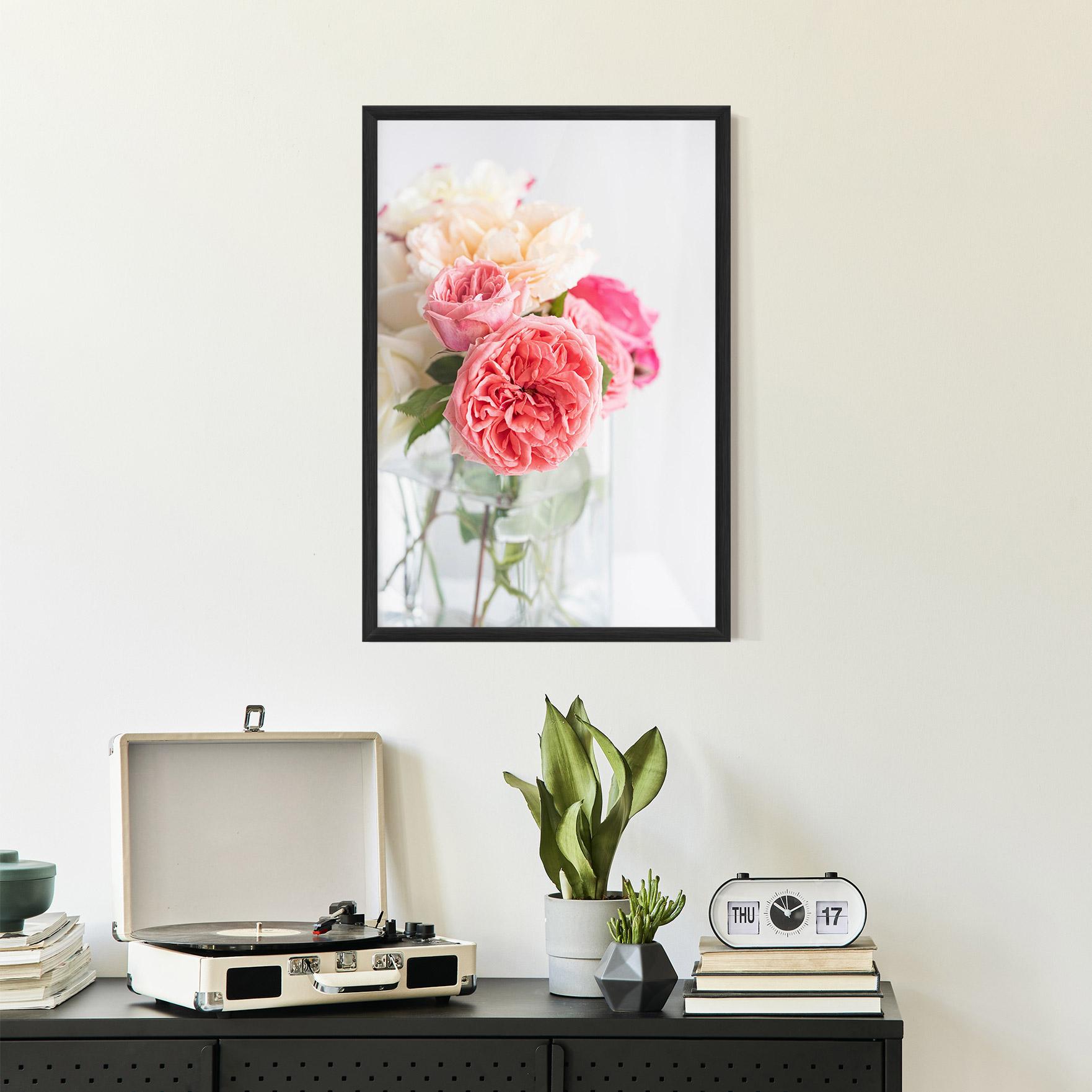 Poster Înrămat Pink Rose Vase mockup 2