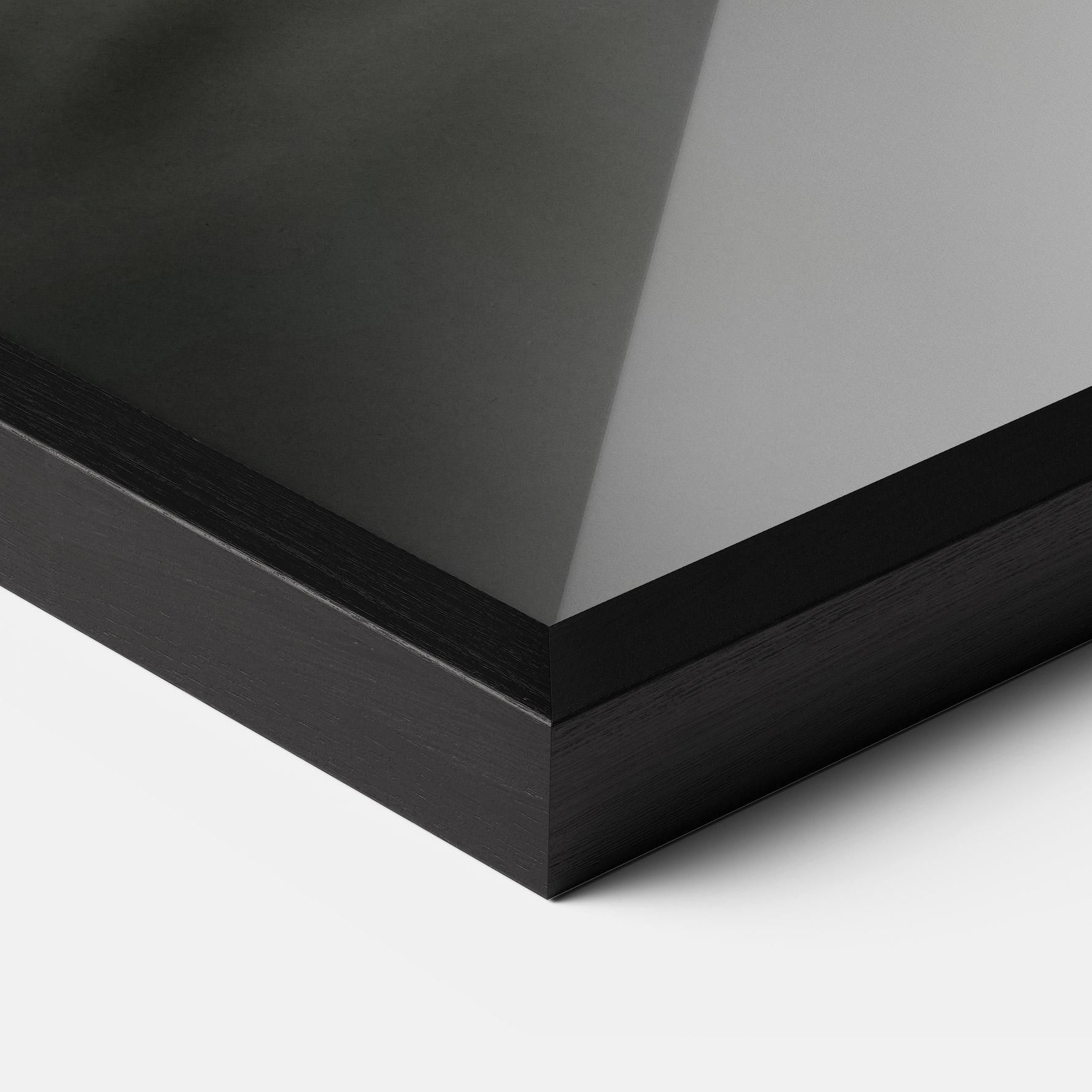 Poster Înrămat Tiny Purple Pant Vase mockup 3