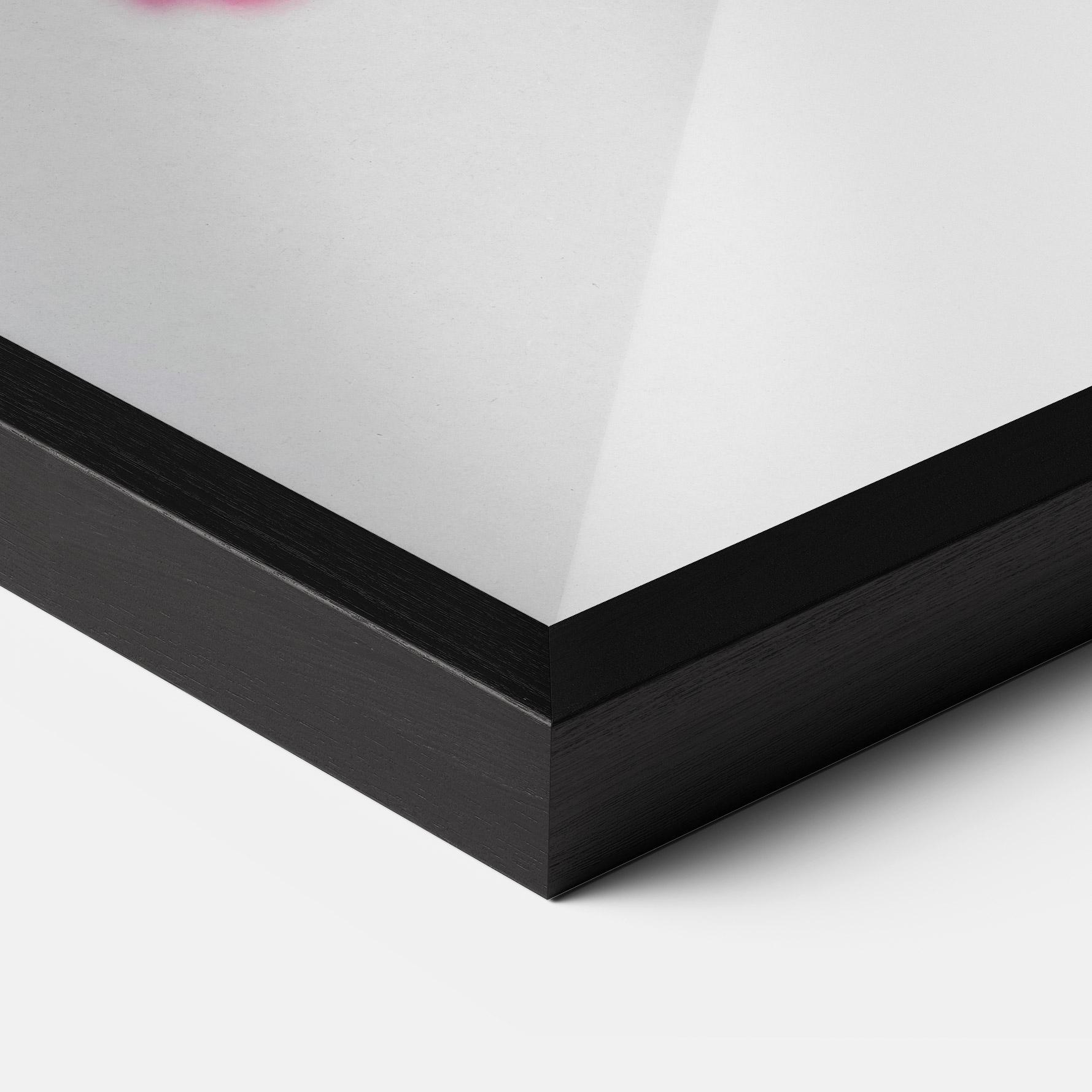 Poster Înrămat White Vase Pink mockup 3