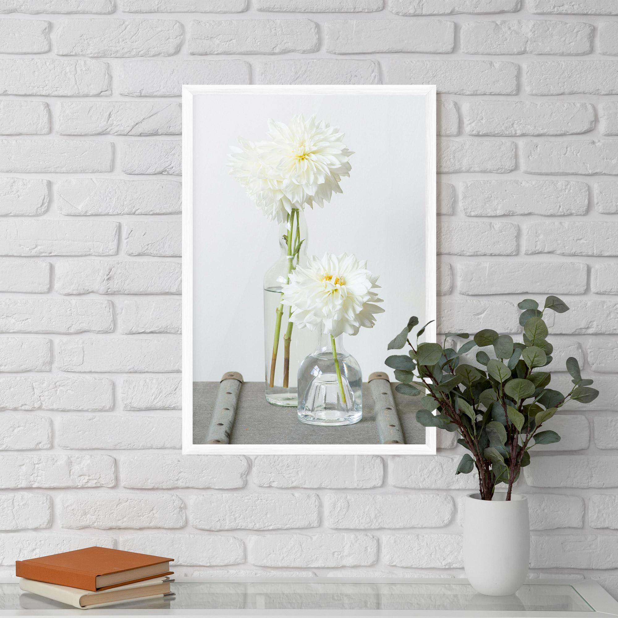 Poster Înrămat Big Flower Vase mockup 5