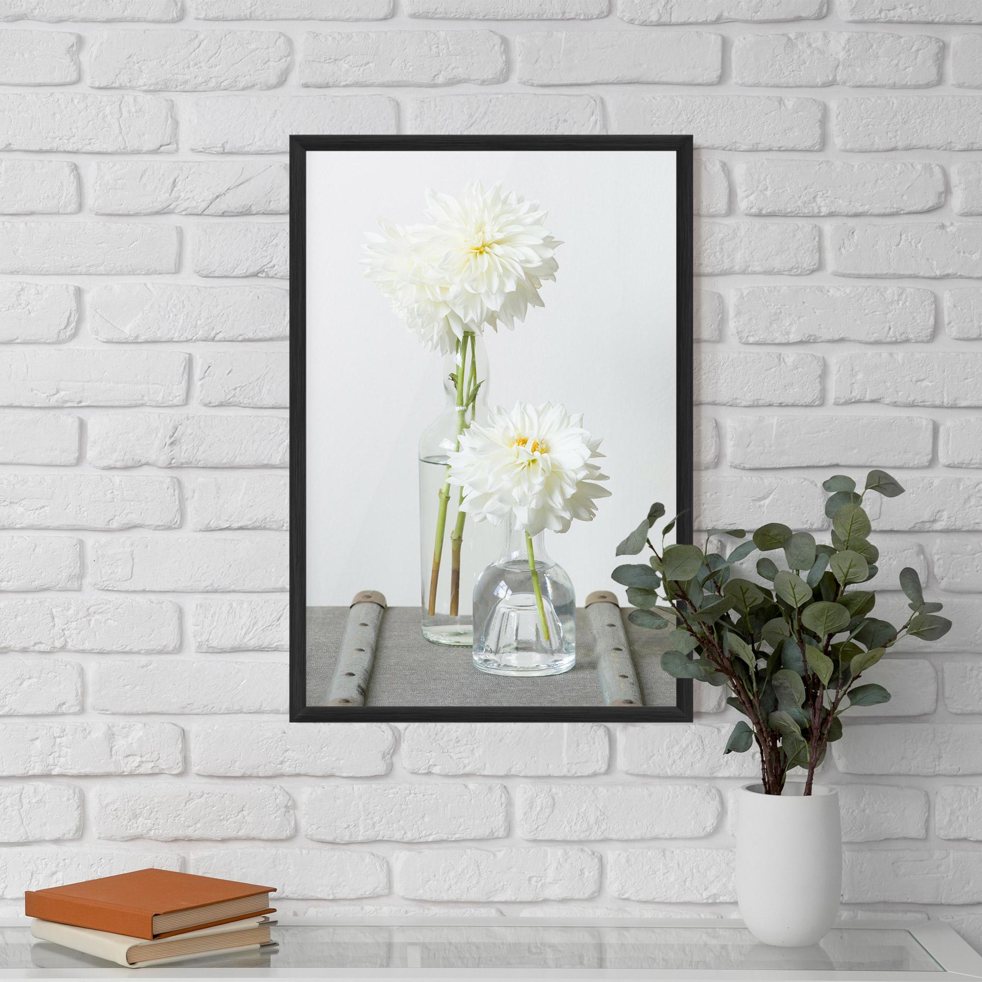 Poster Înrămat Big Flower Vase mockup 5