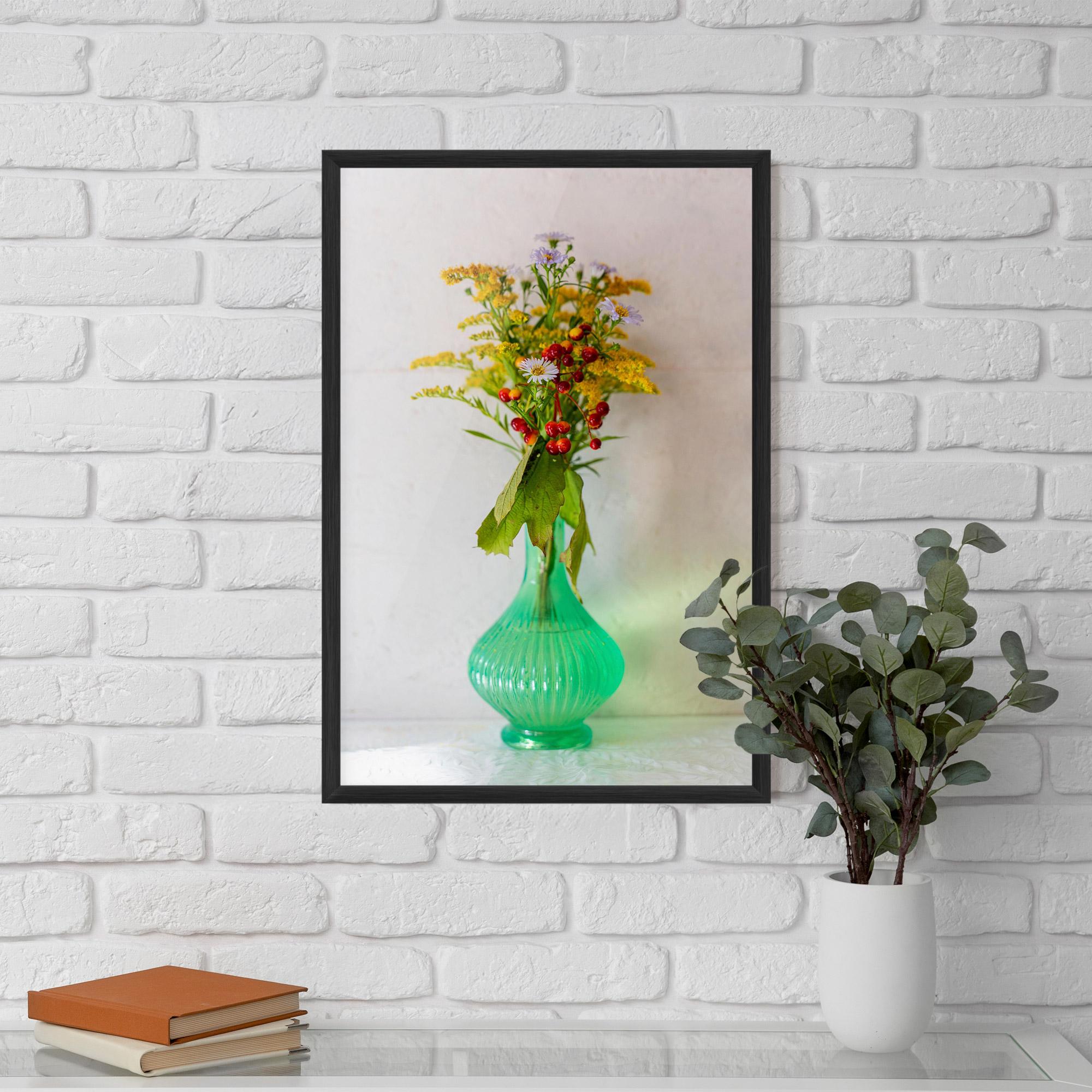 Poster Înrămat Green Pretty Vase mockup 5