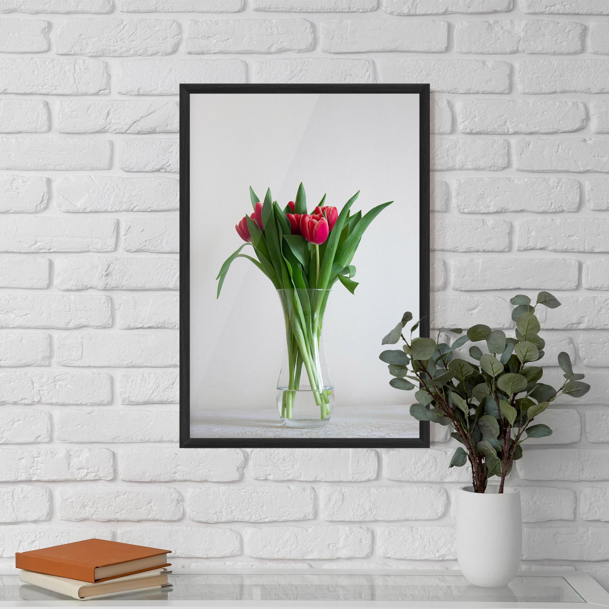 Poster Înrămat Pretty Tulips Vase mockup 5