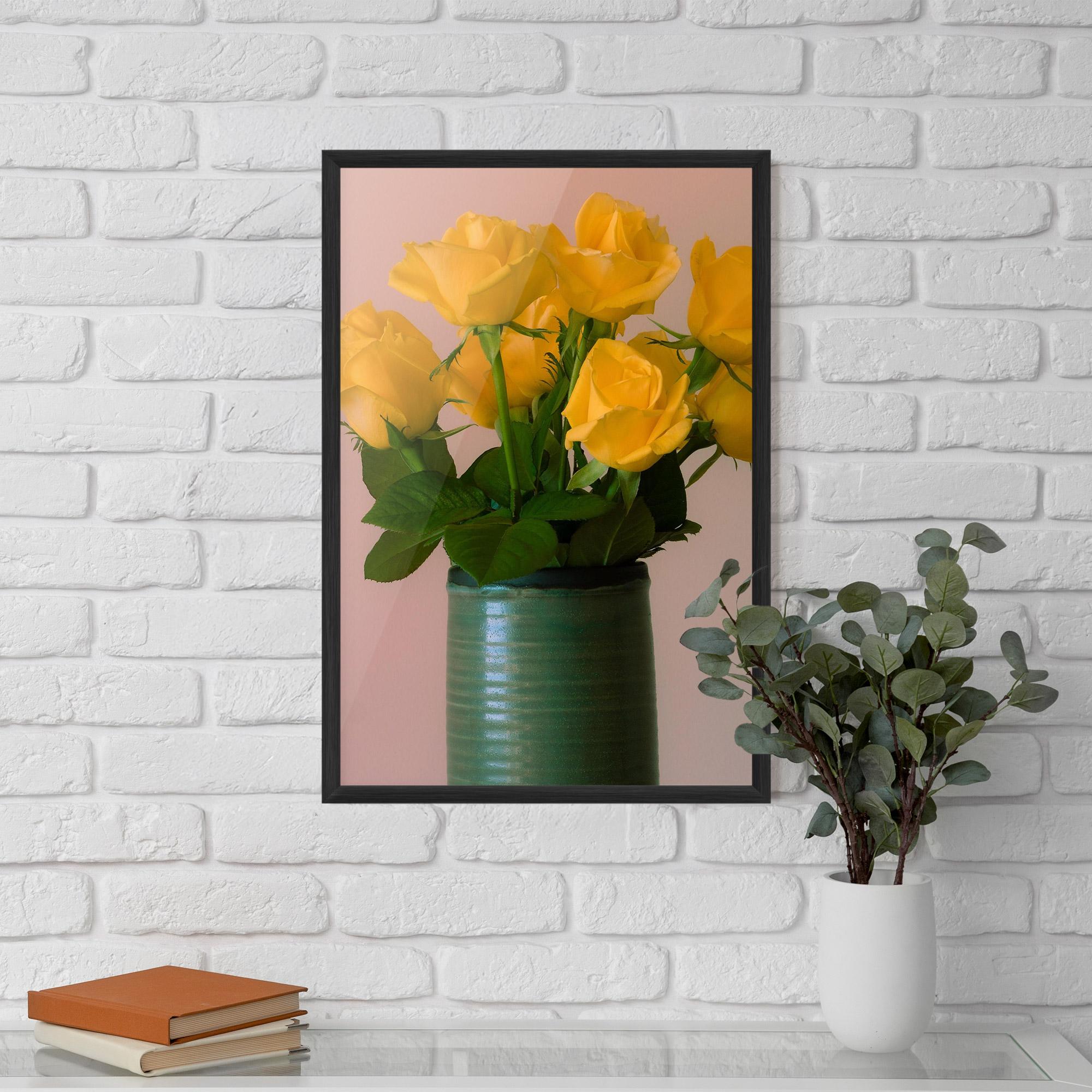 Poster Înrămat Yellow Roses Vase mockup 5