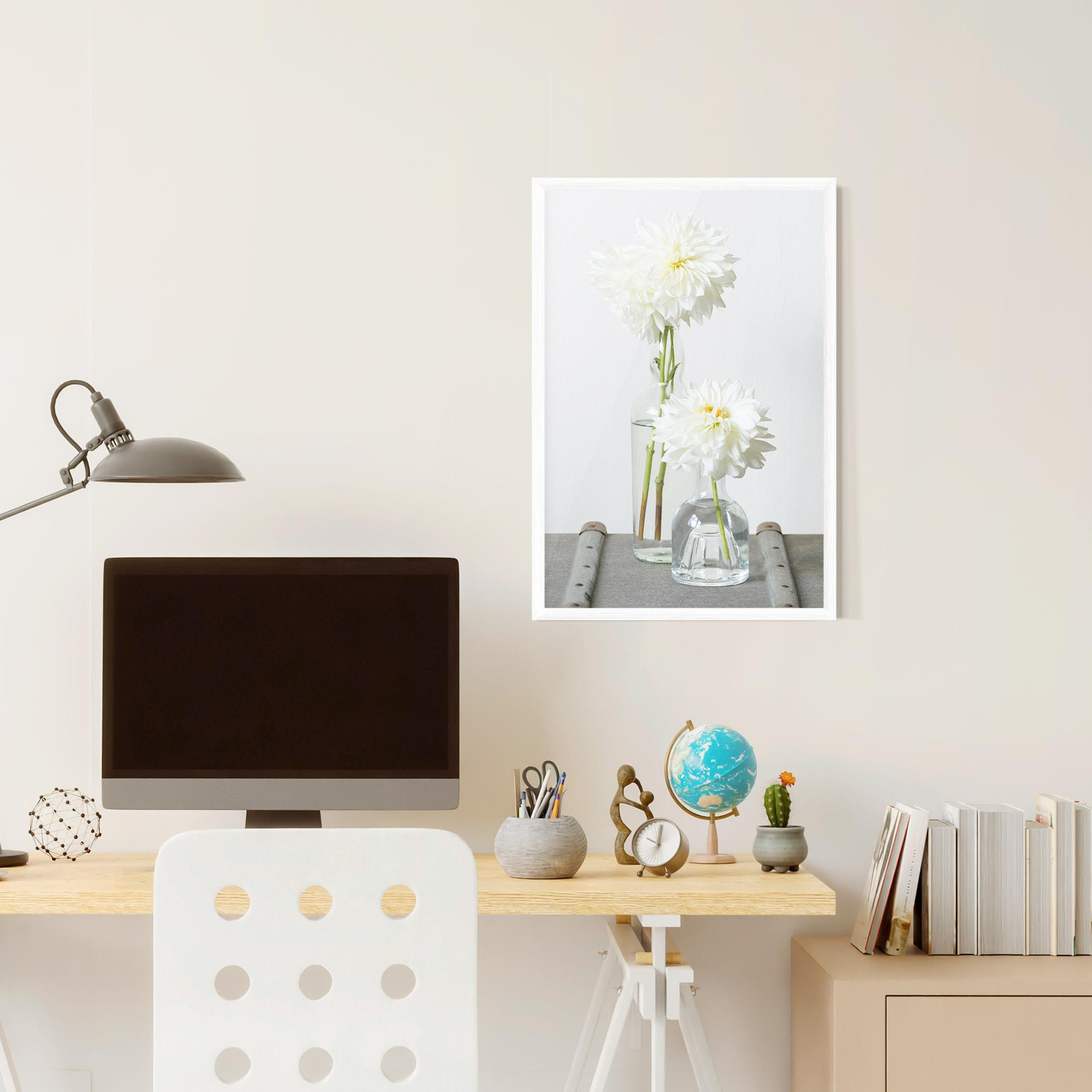 Poster Înrămat Big Flower Vase mockup 6