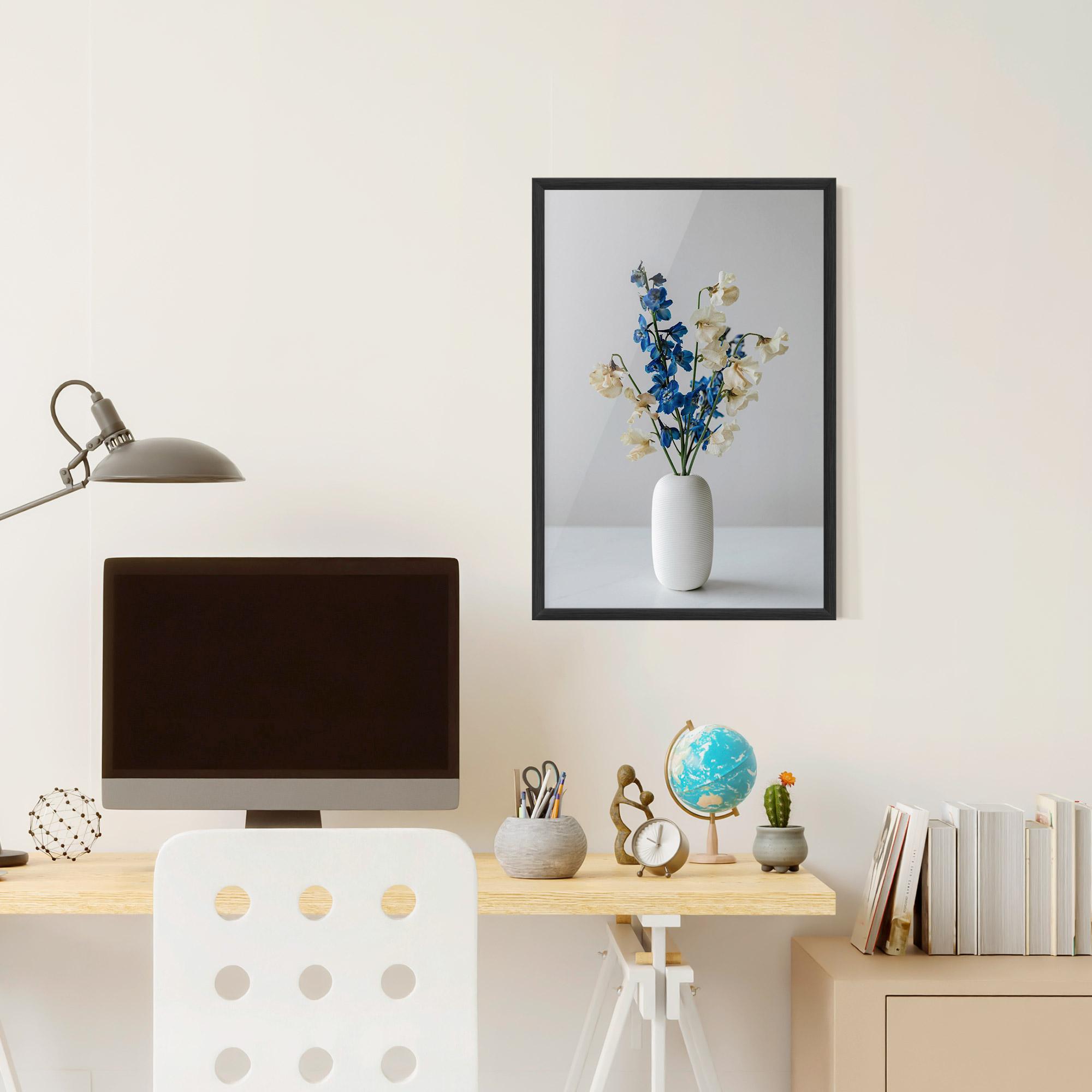 Poster Înrămat Blue White Vase mockup 6