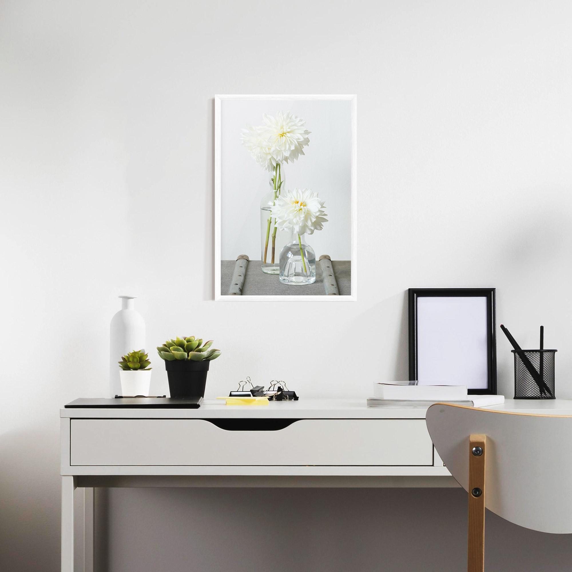 Poster Înrămat Big Flower Vase mockup 7