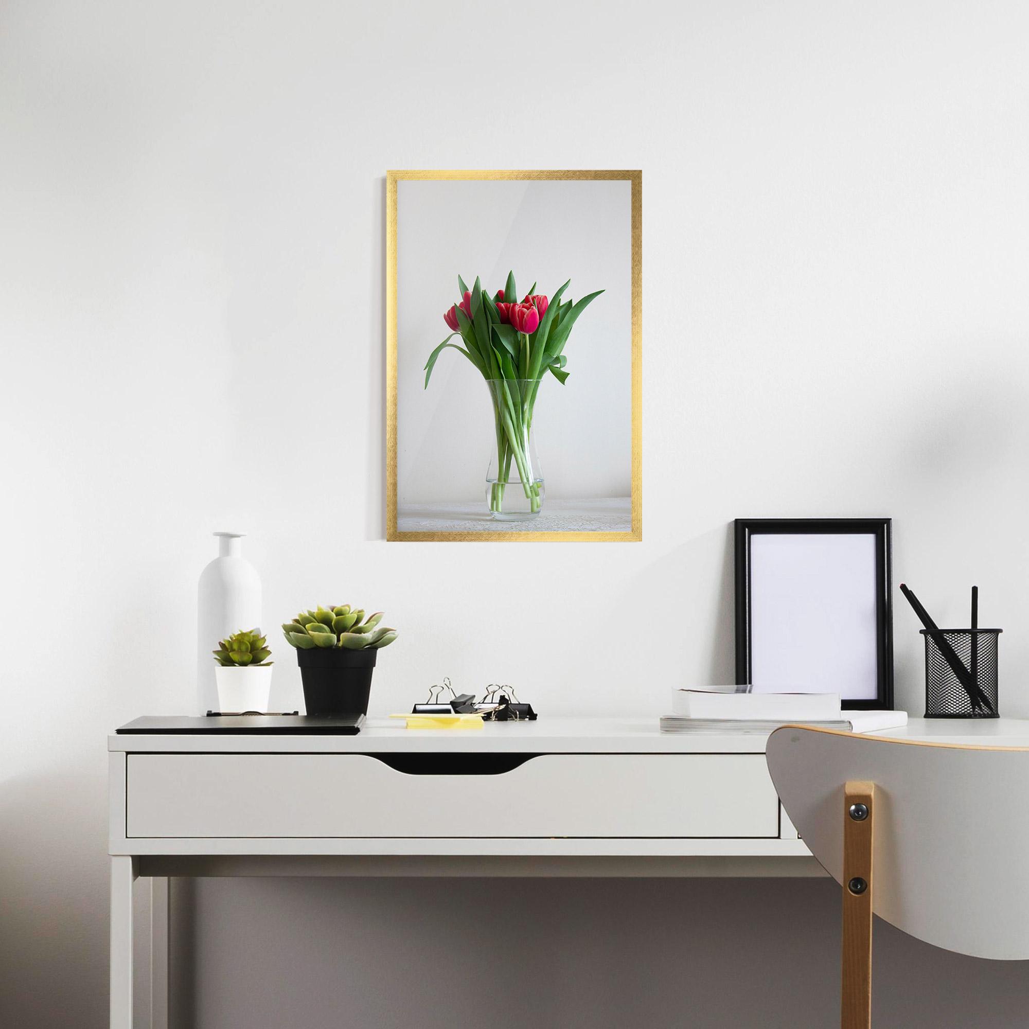 Poster Înrămat Pretty Tulips Vase mockup 7