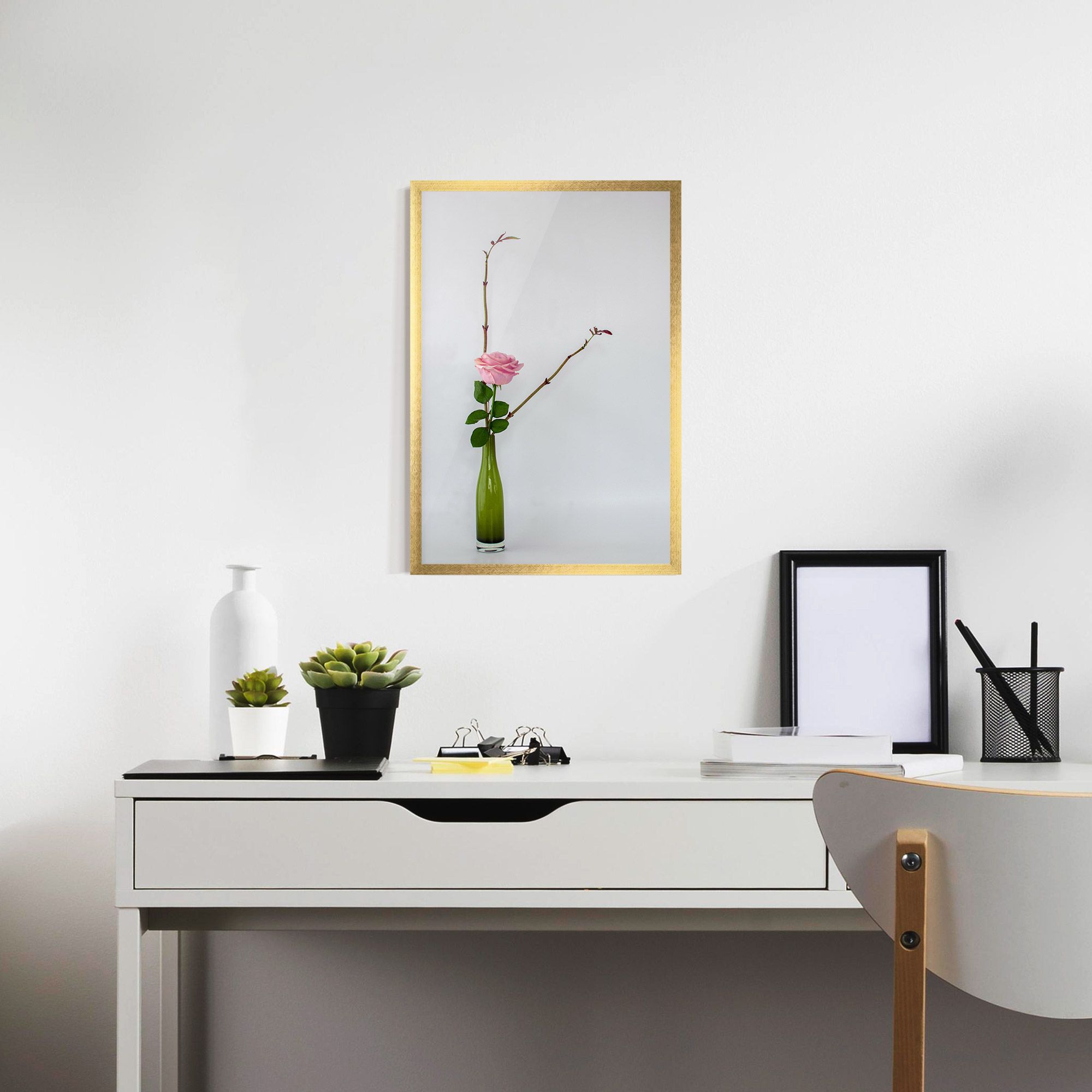 Wine Vase mockup 7