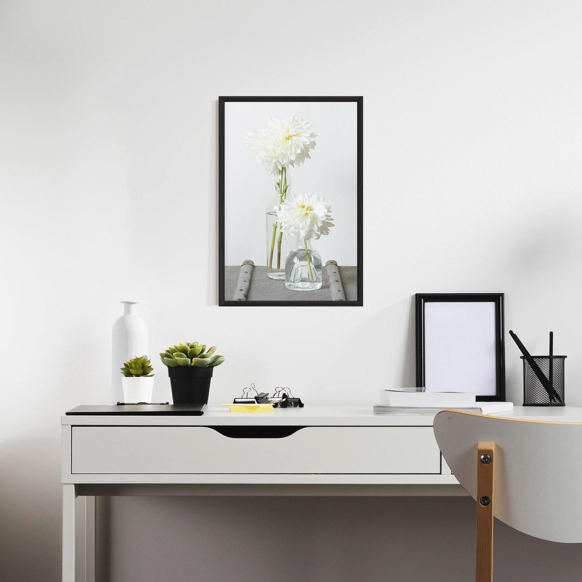 Poster Înrămat Big Flower Vase mockup 7