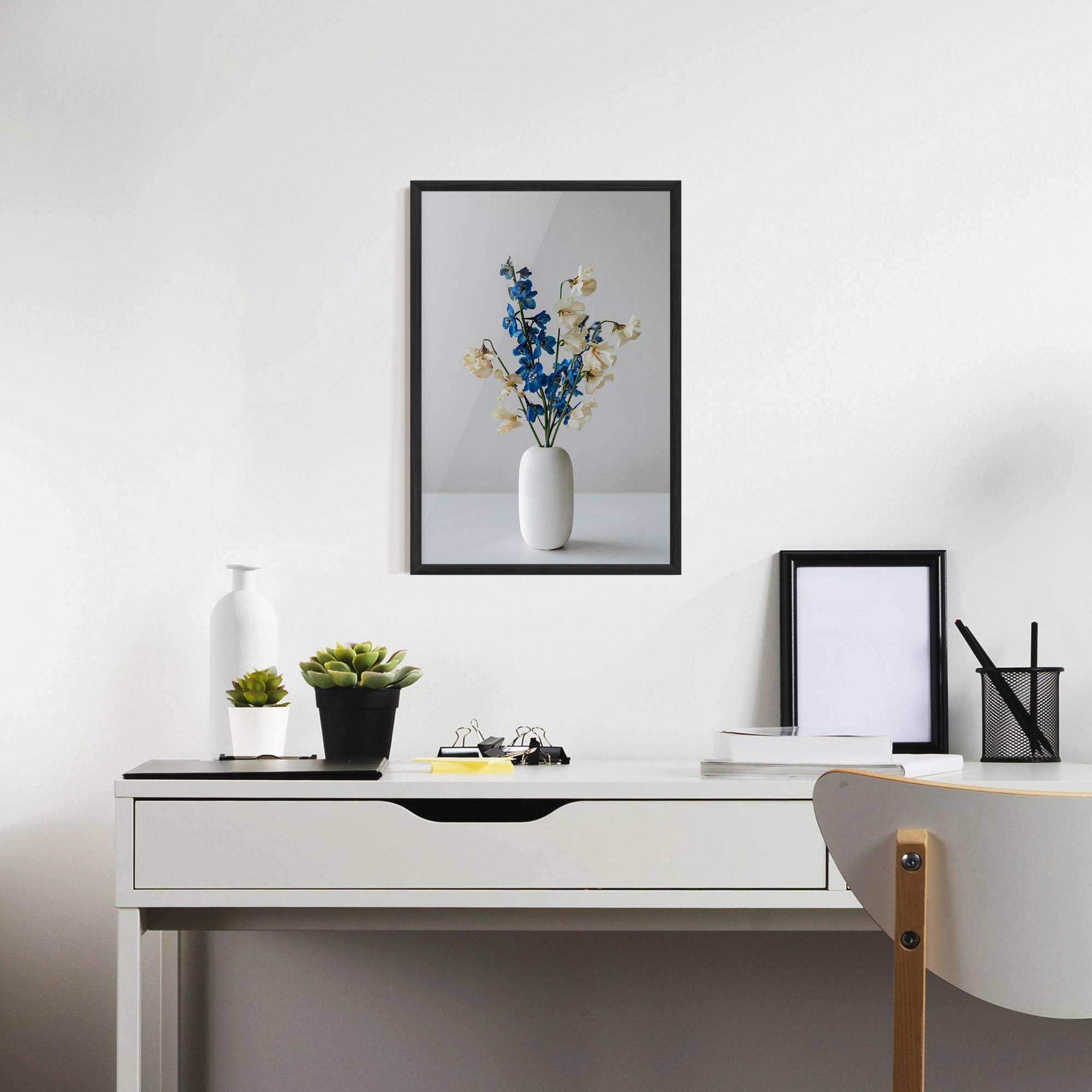 Poster Înrămat Blue White Vase mockup 7