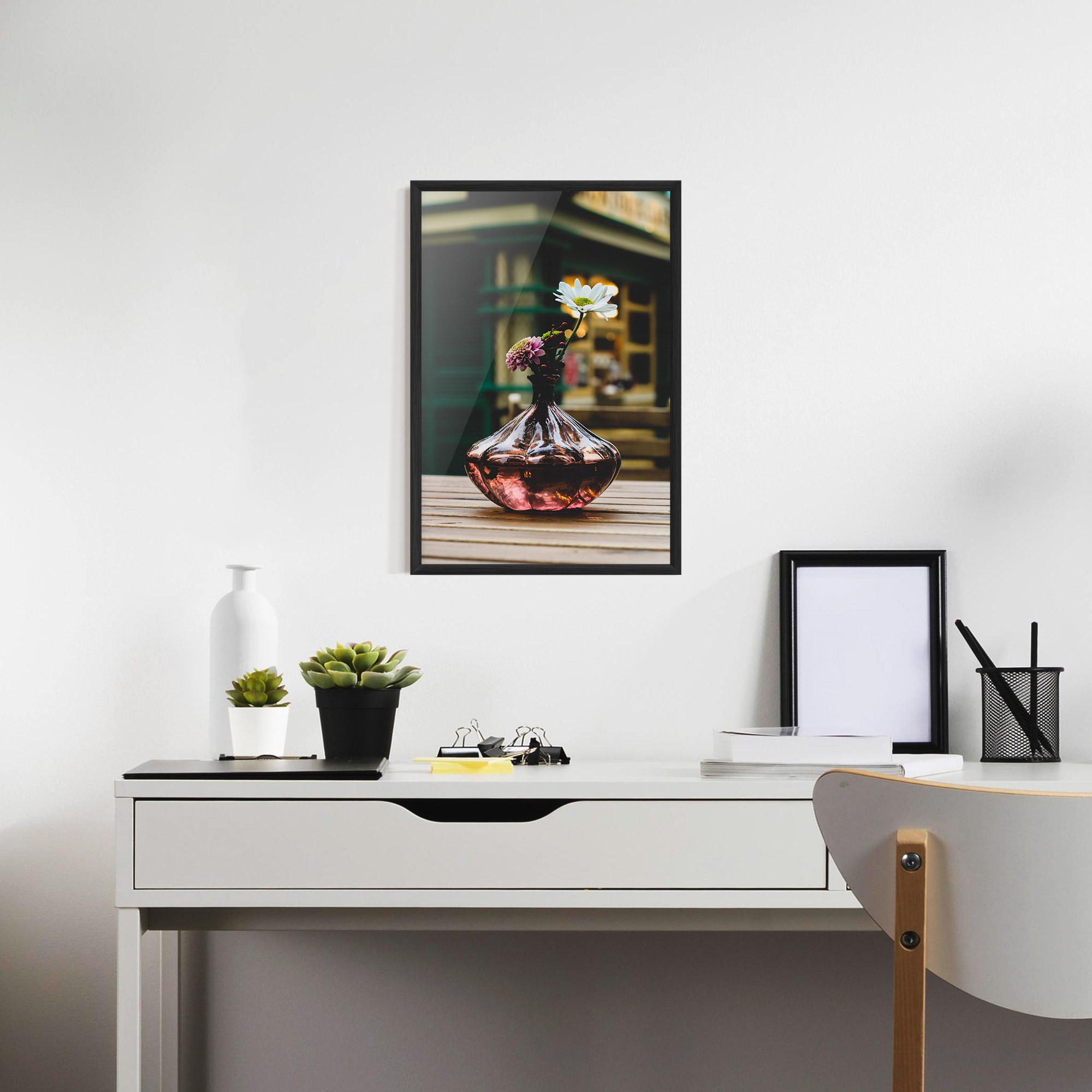 Poster Înrămat Pink Vase Flower mockup 7