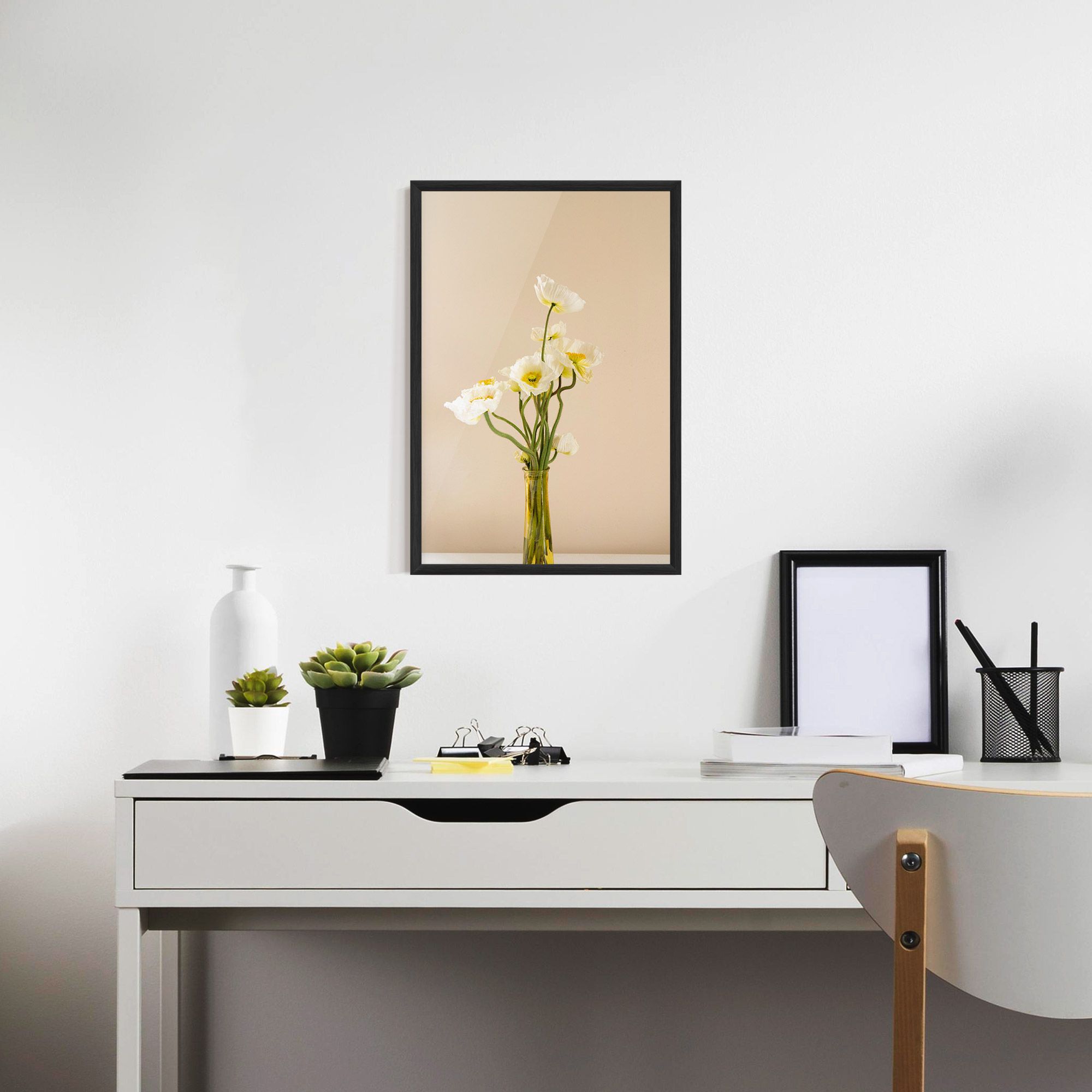 Pretty Vase mockup 7