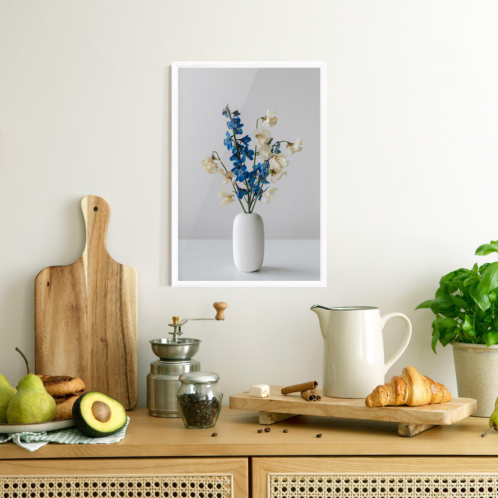 Poster Înrămat Blue White Vase mockup 8