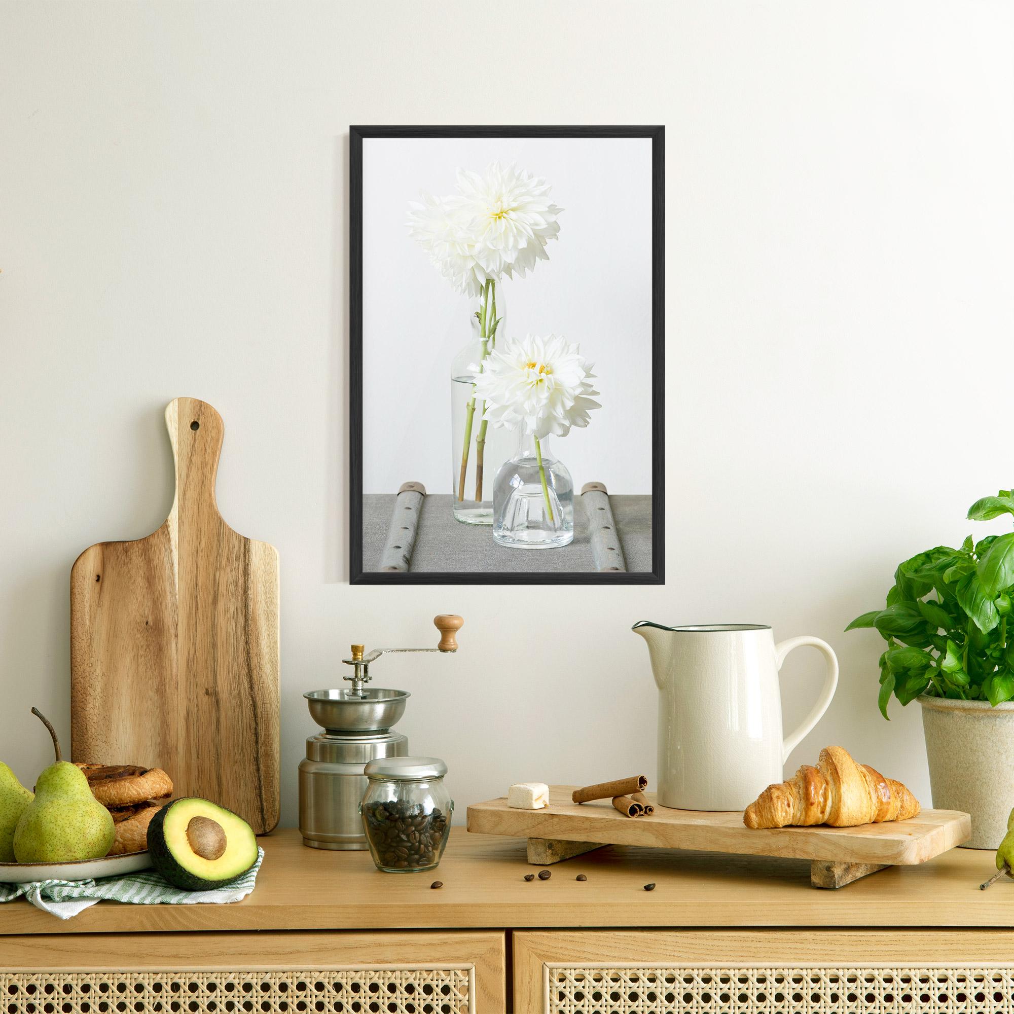 Poster Înrămat Big Flower Vase mockup 8