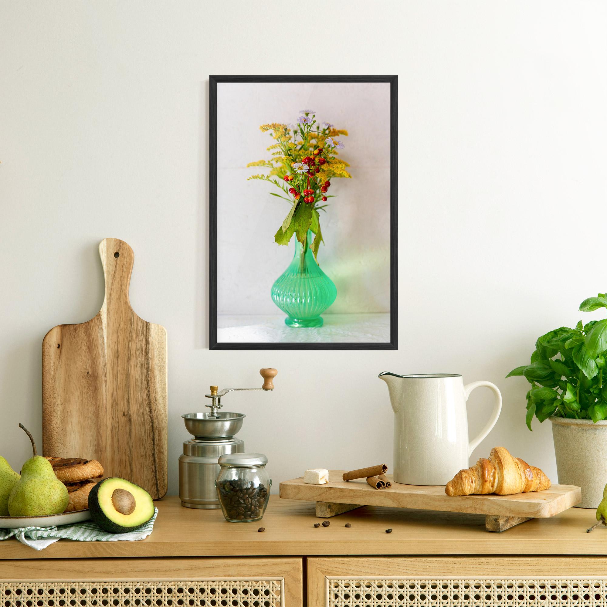 Poster Înrămat Green Pretty Vase mockup 8