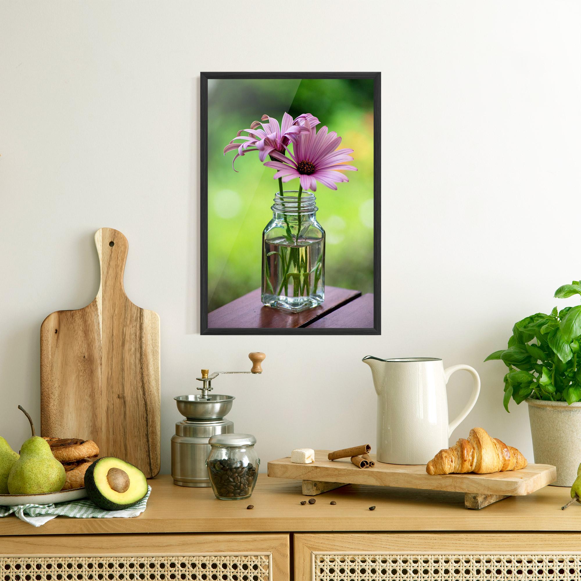 Poster Înrămat Pink Flower Vase mockup 8