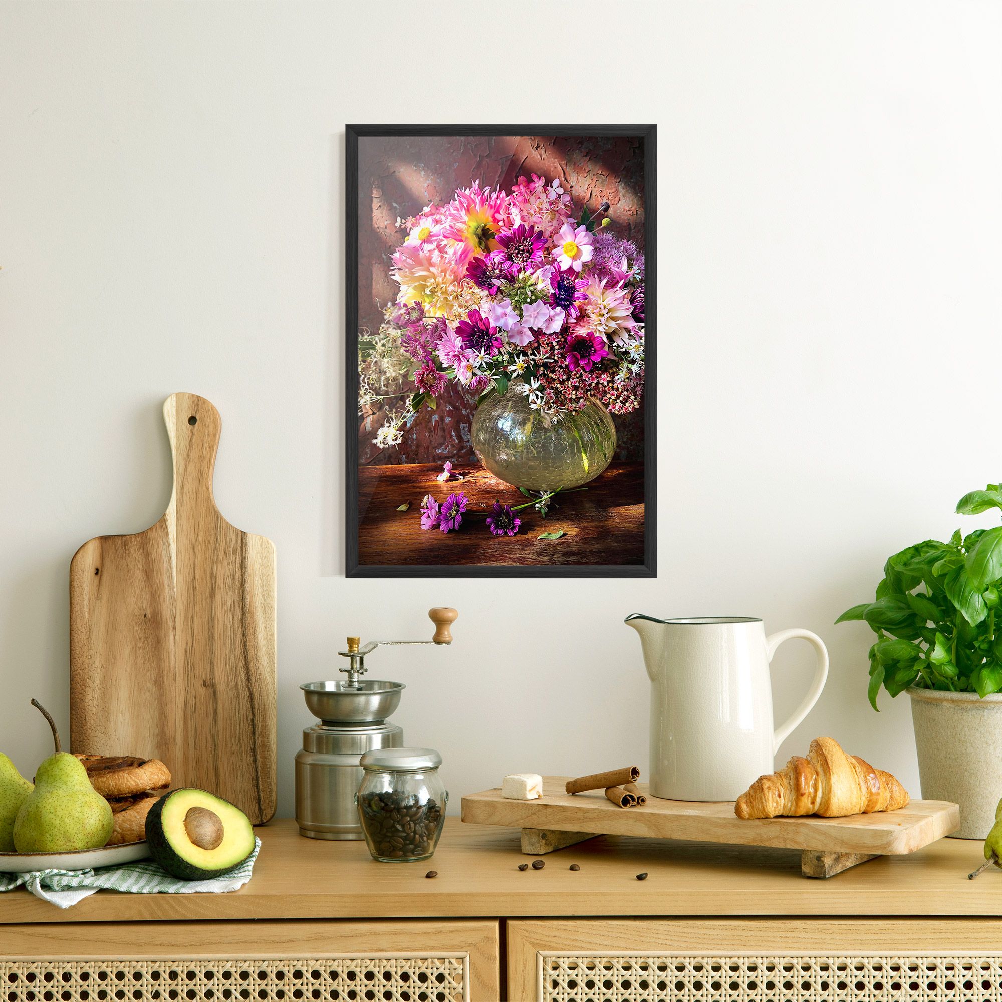 Purple Flowers Vasw mockup 8