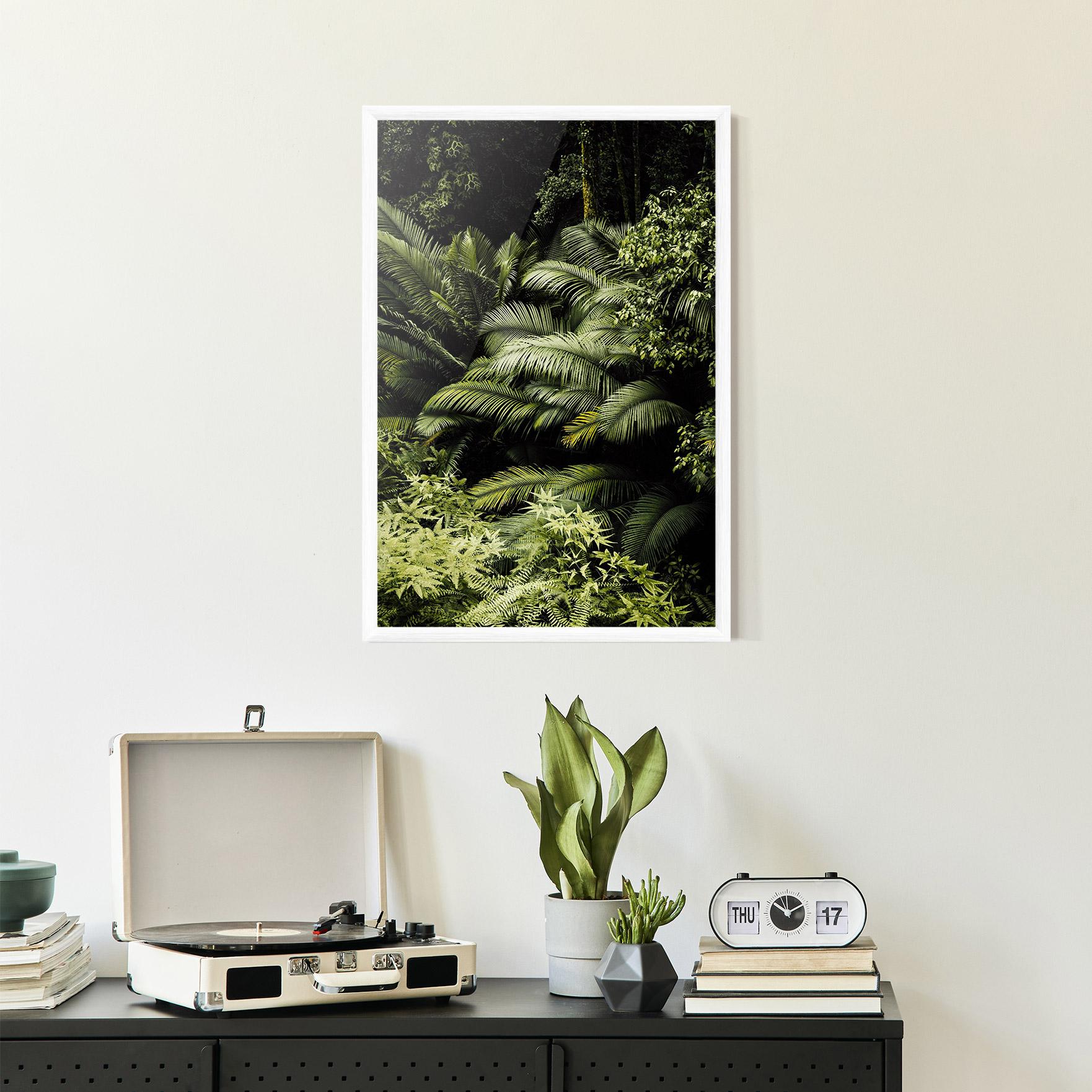 Poster Înrămat Into The Jungle mockup 2