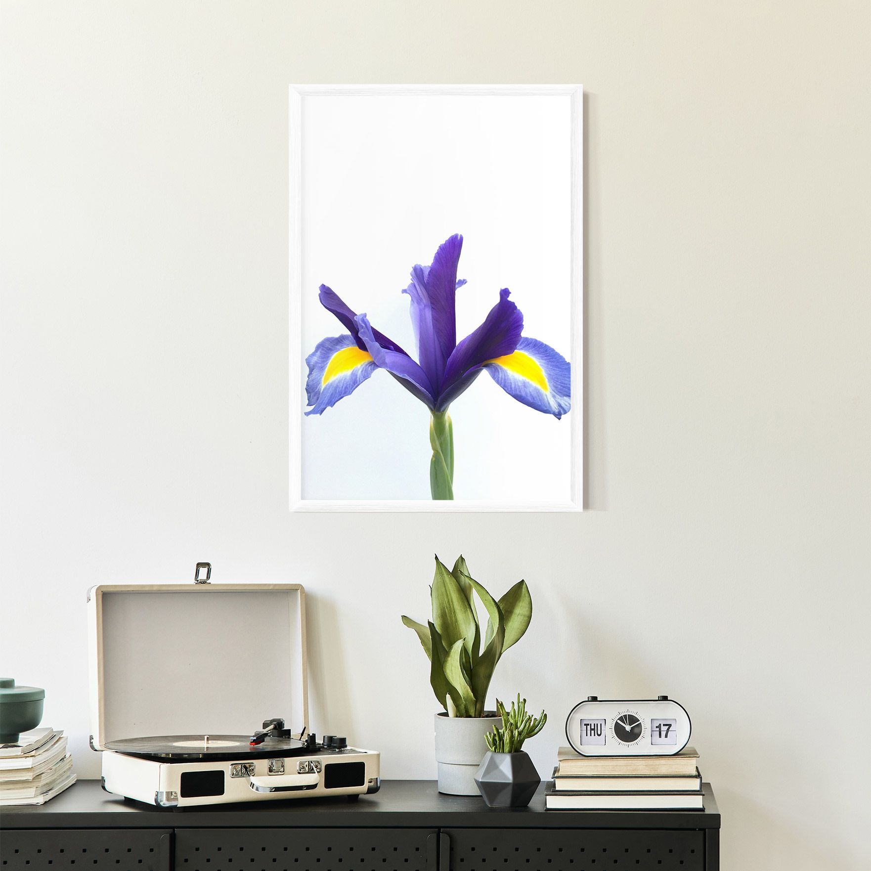 Yellow Color Iris mockup 2