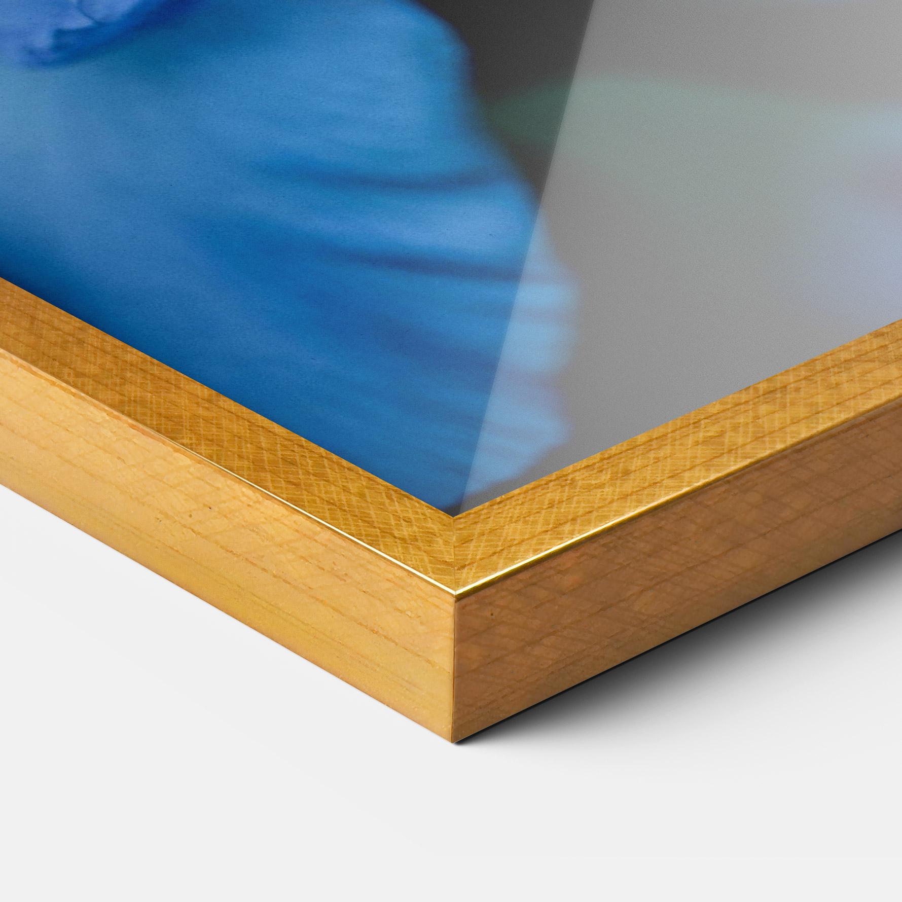 Poster Înrămat Ocean Blue Iris mockup 3