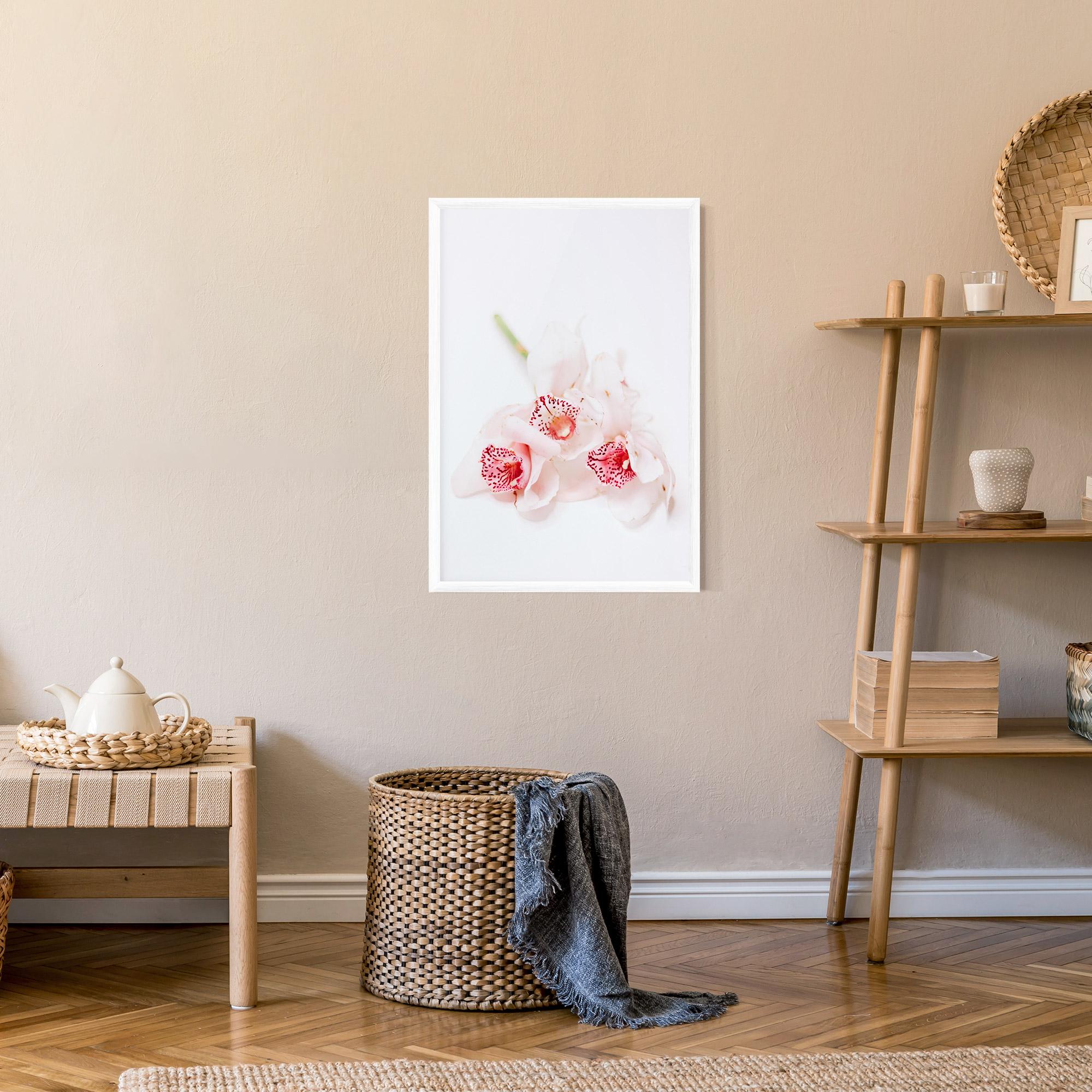 Poster Înrămat White Orchid With Pink mockup 9