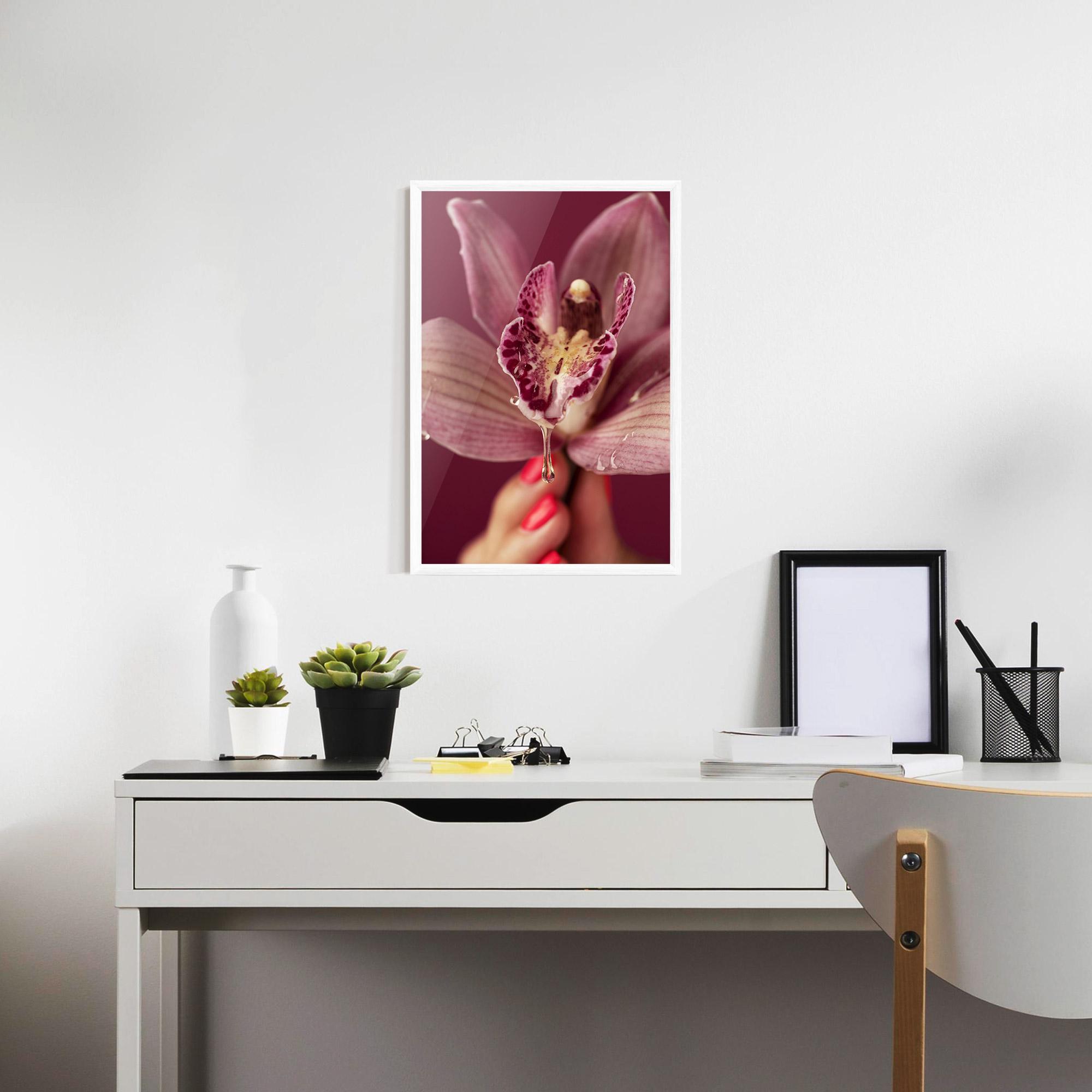 Poster Înrămat Wet Orchid mockup 7
