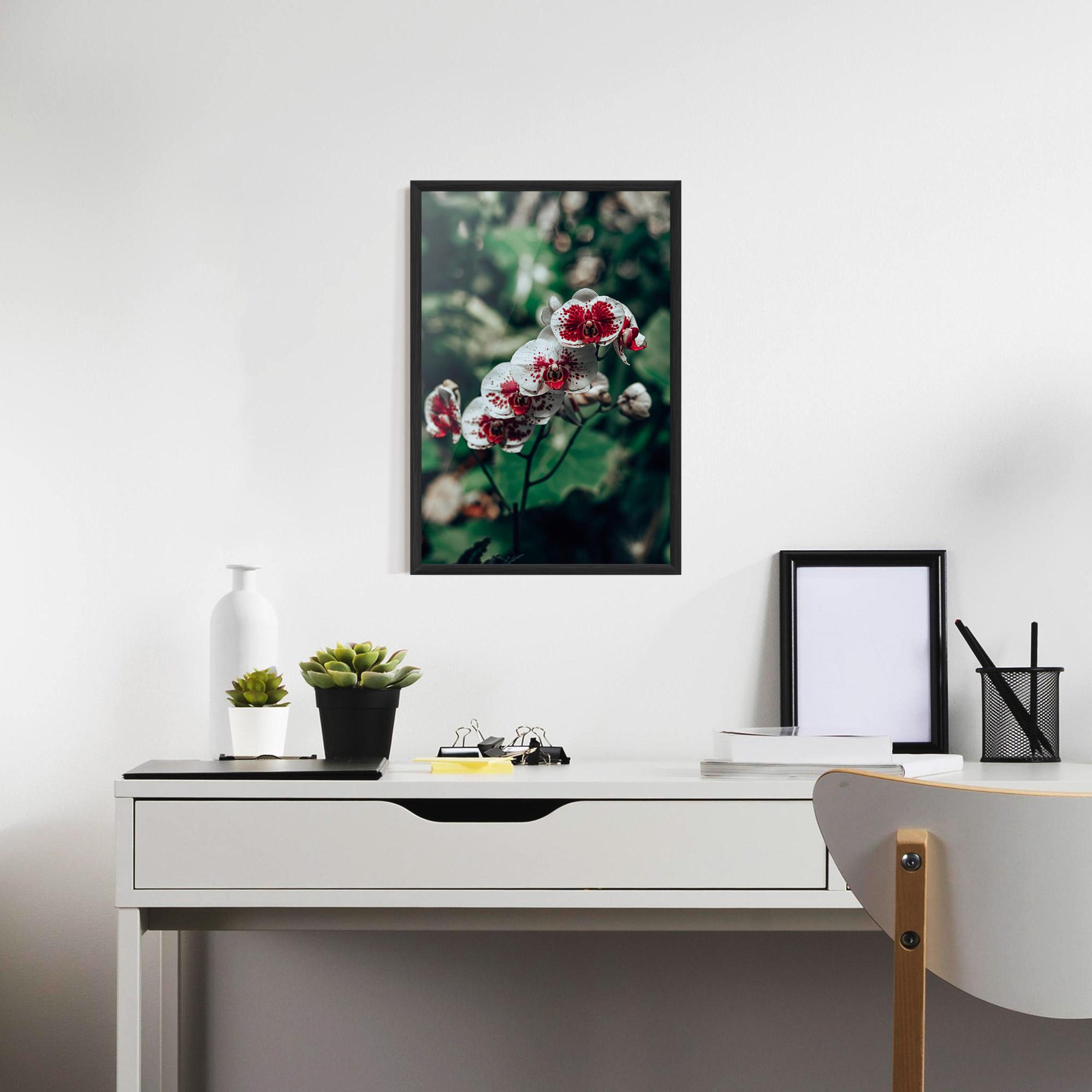 Poster Înrămat White Red Orchid mockup 7