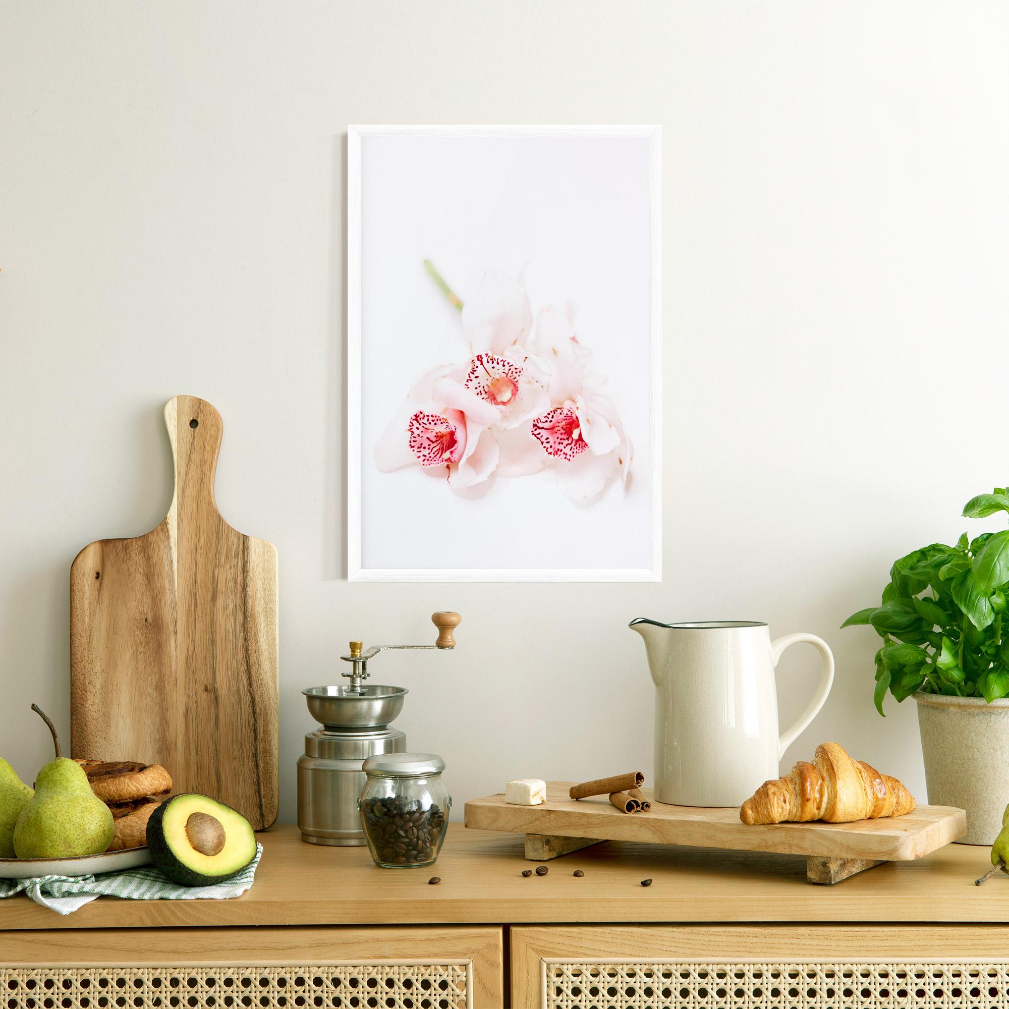 Poster Înrămat White Orchid With Pink mockup 8