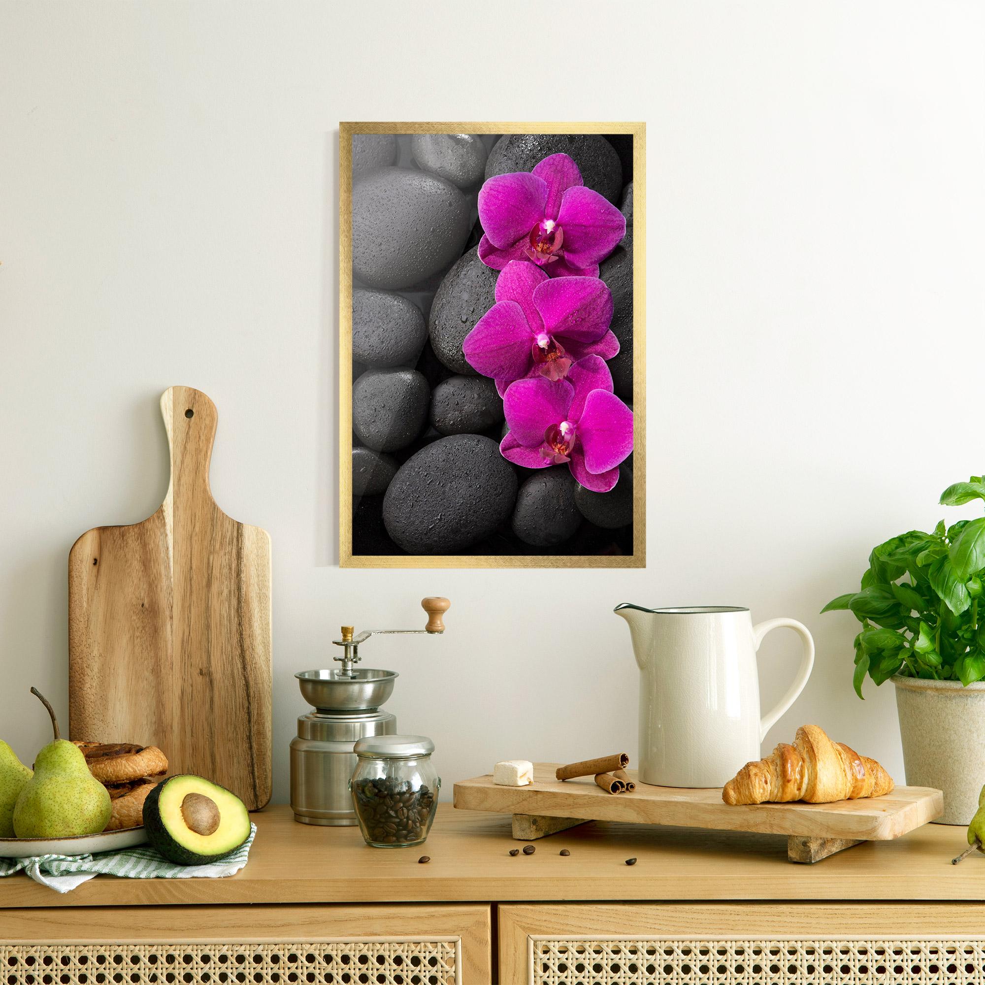 Poster Înrămat Purple Orchid On Rocks mockup 8