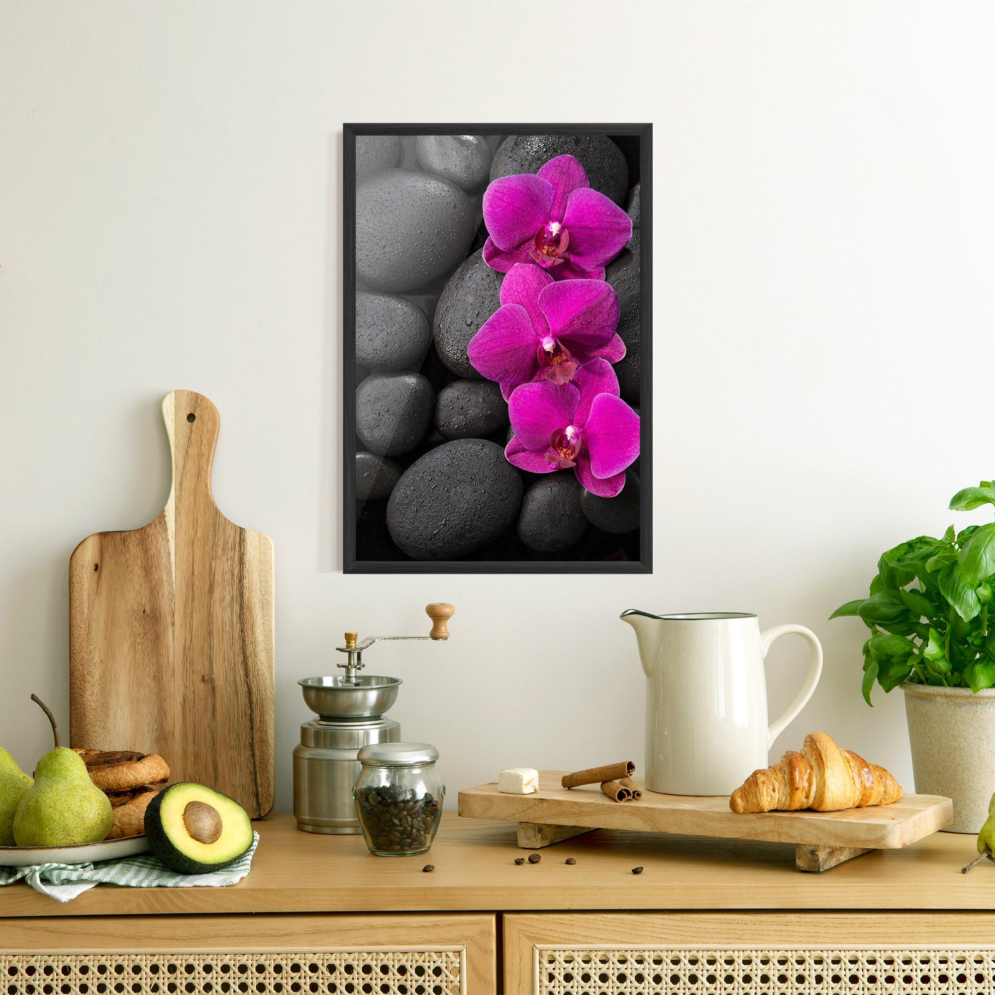 Poster Înrămat Purple Orchid On Rocks mockup 8