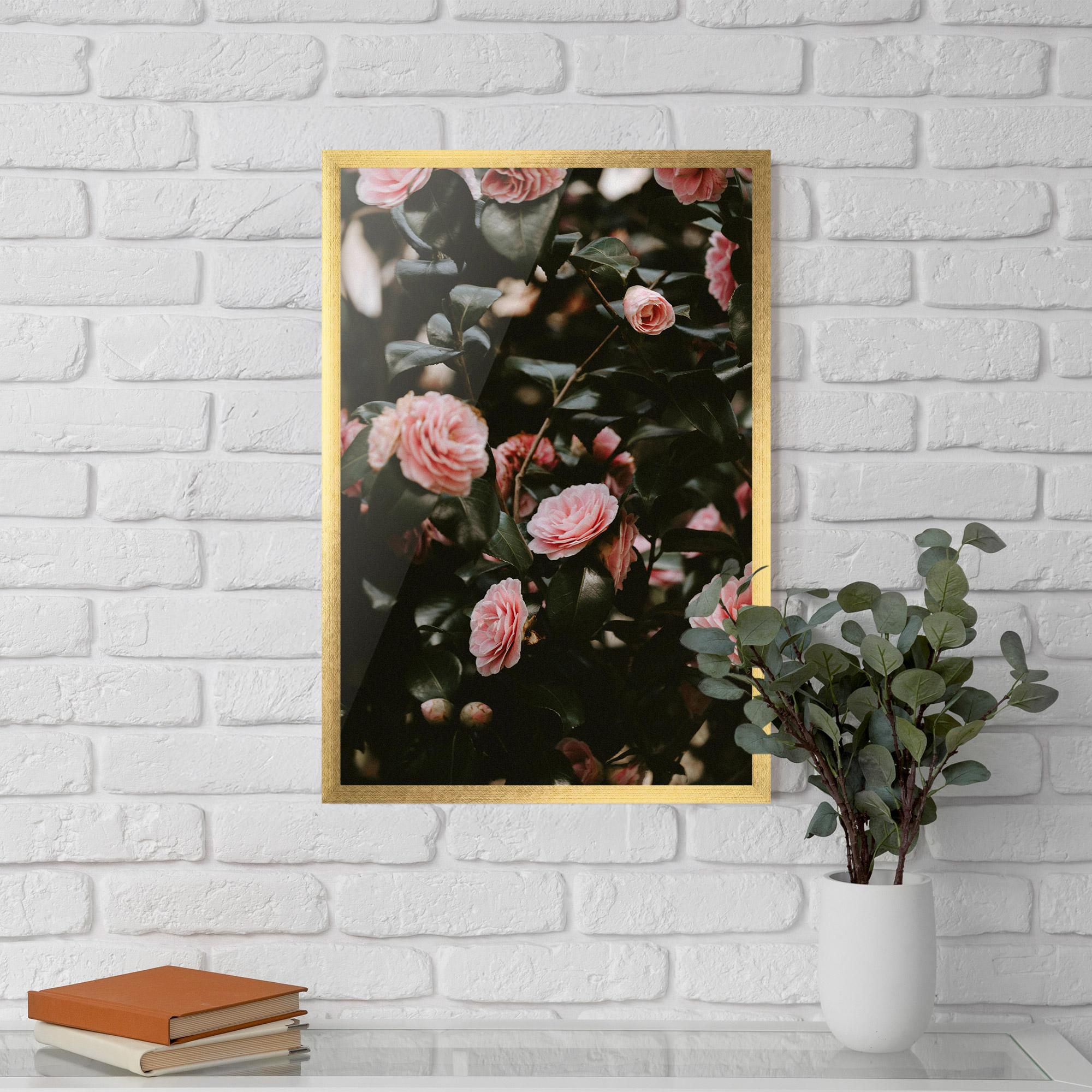 Poster Înrămat Rose Tree mockup 5