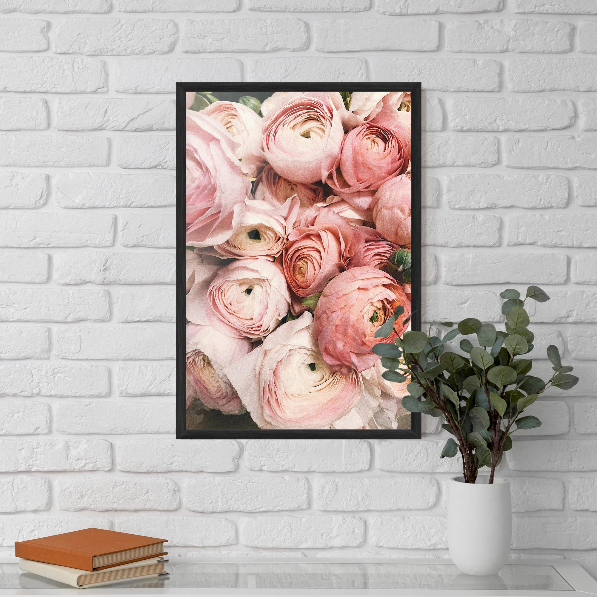 Poster Înrămat Pink Rose Bouquet mockup 5