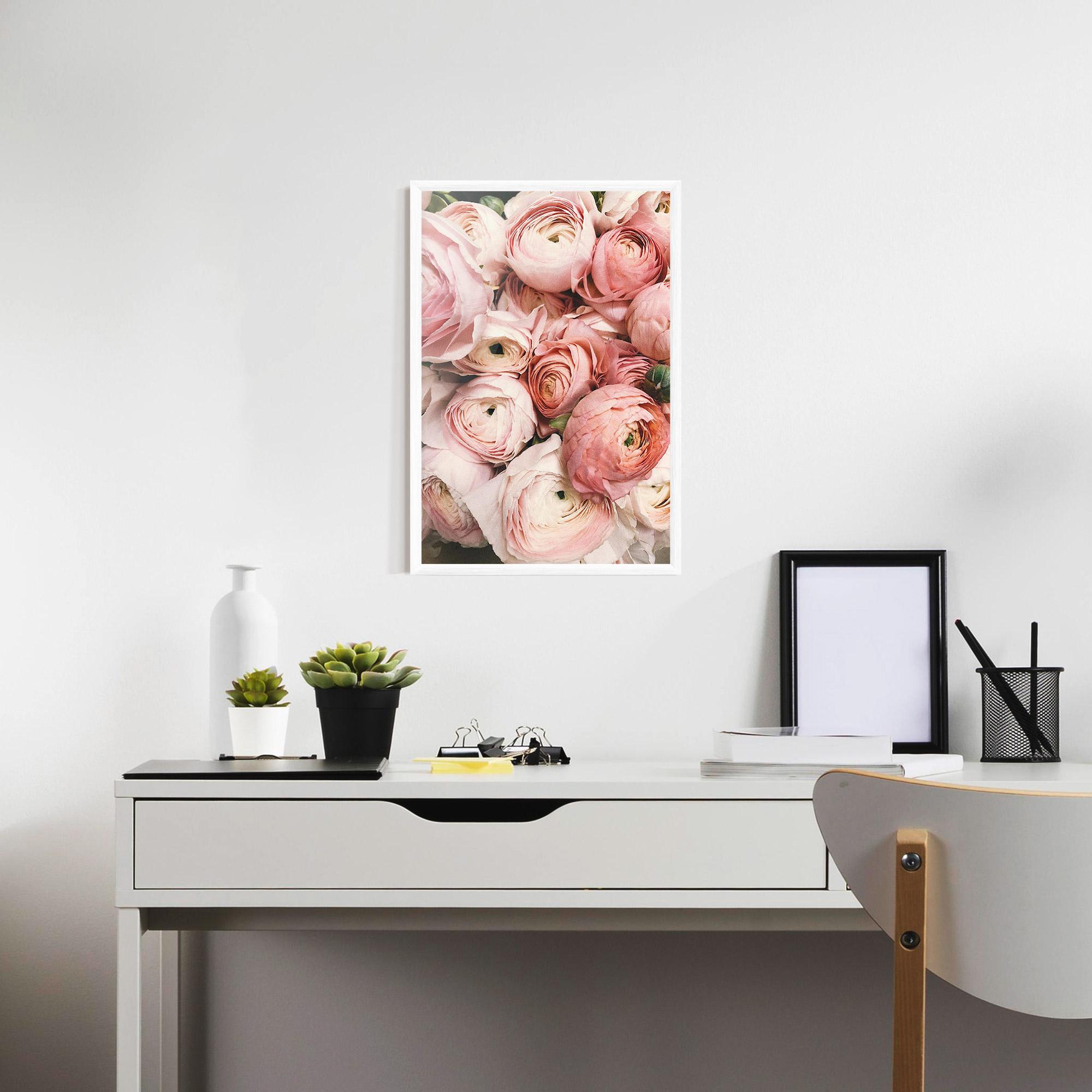 Poster Înrămat Pink Rose Bouquet mockup 7